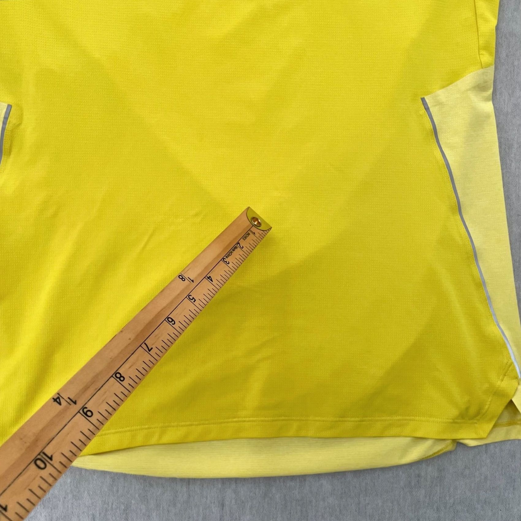 Lululemon Lululemon Shirt Adult Medium Yellow Quick Dry Reflective Breathable Lightweight Moisture Wicking Short Sleeve Mens M Size US M / EU 48-50 / 2 - 6 Thumbnail