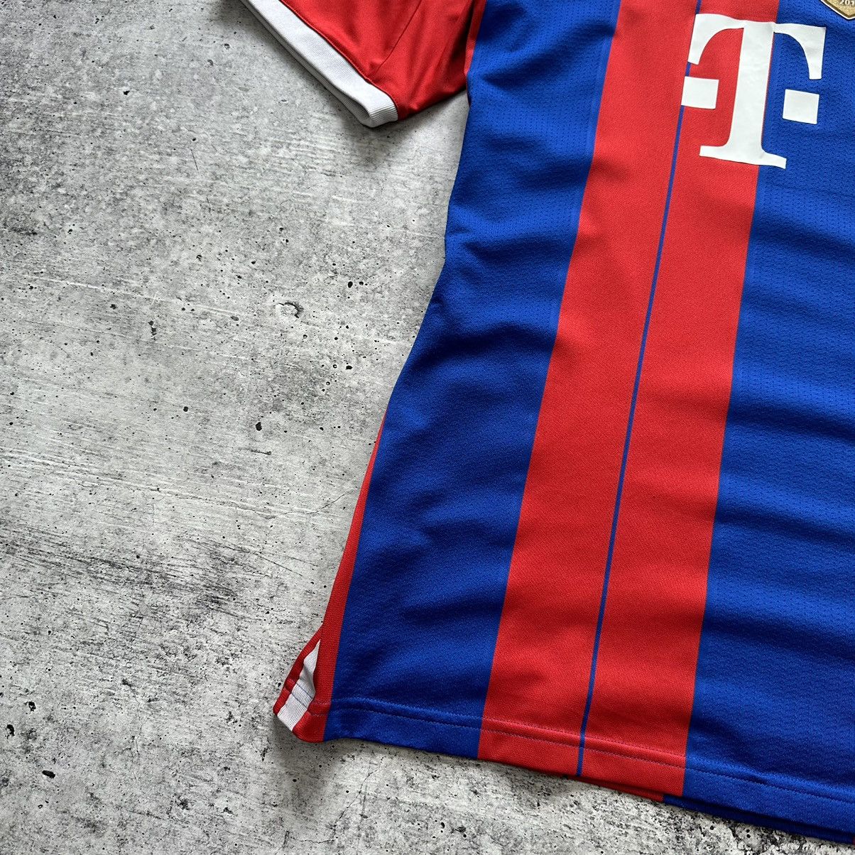 Other Adidas FC Bayern Munchen Fifa Home 2014-2015 Soccer Jersey Size US L / EU 52-54 / 3 - 5 Thumbnail