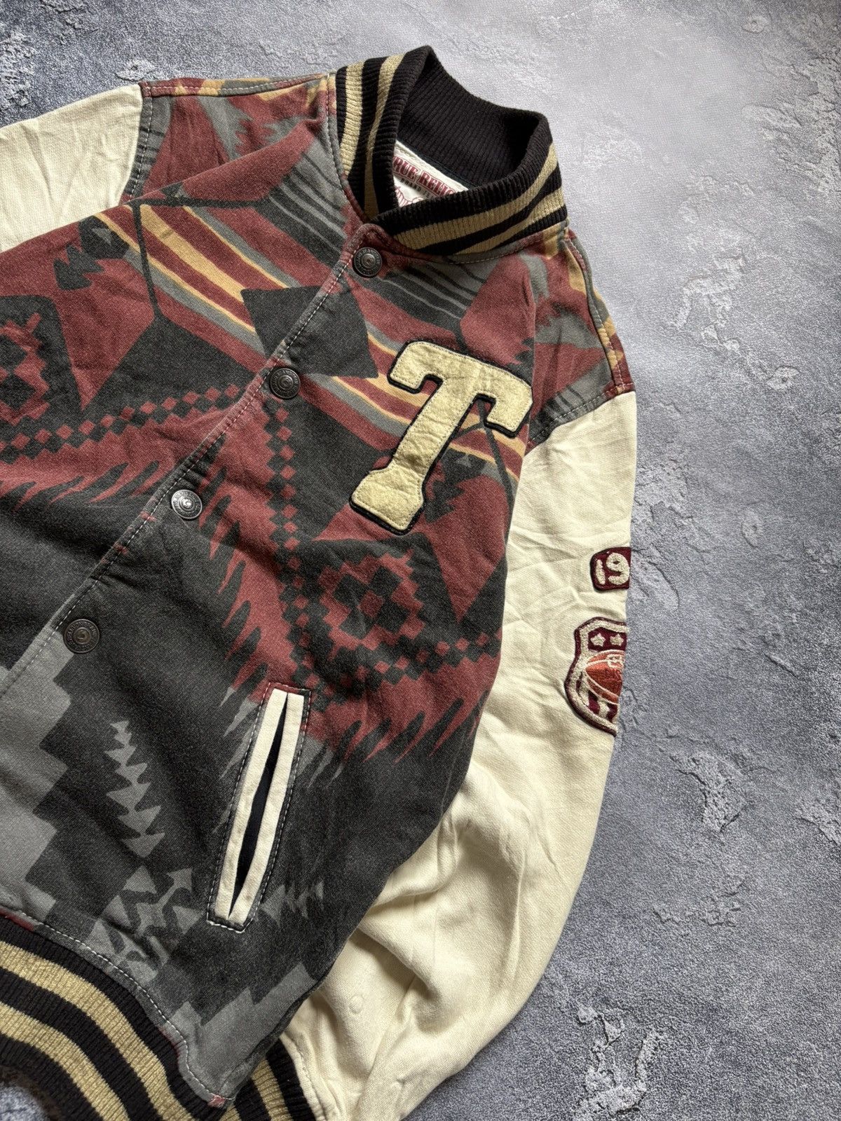 True Religion Vintage True Religion Y2K Aztec Pattern Navajo Jacket Rare Size US M / EU 48-50 / 2 - 4 Thumbnail