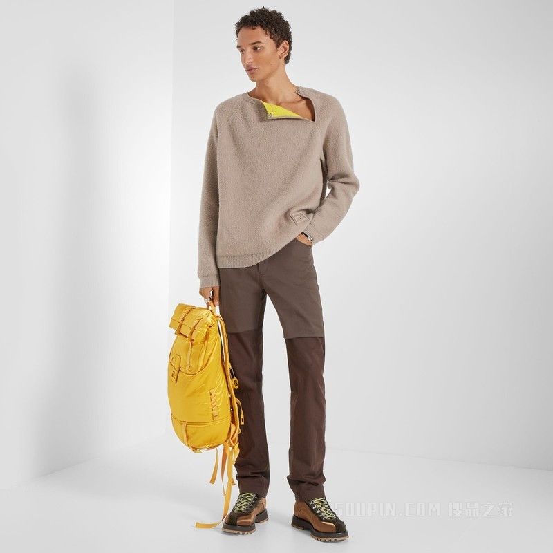 o1loc1c0124 Pullover in Beige
