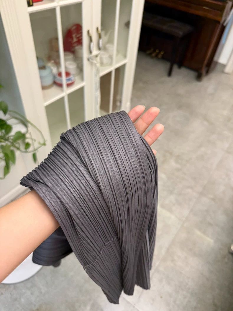 Issey Miyake Issey Miyake size:5 Grey pleated cardigan Size XS / US 0-2 / IT 36-38 - 8 Thumbnail