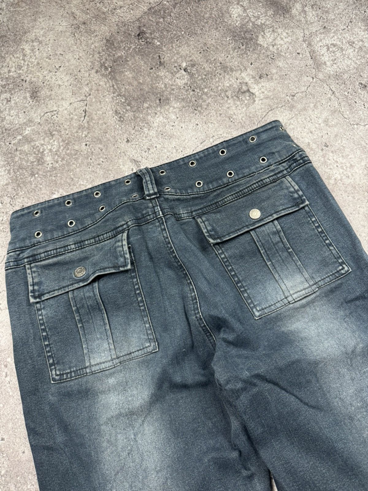 Japanese Brand CRAZY If Six Was Nine Style Y2K Flared Waisted Jeans Archive Size 30" / US 8 / IT 44 - 8 Thumbnail