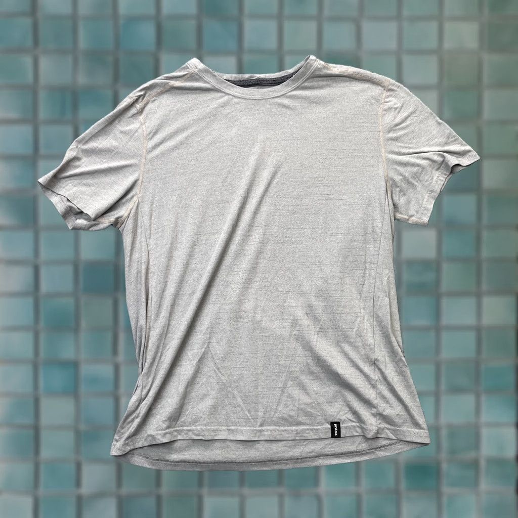 Prana Prana Mens Medium Gray Space Dye Round Neck Logo Performance Athleisure Shirt Size US M / EU 48-50 / 2 - 1 Thumbnail