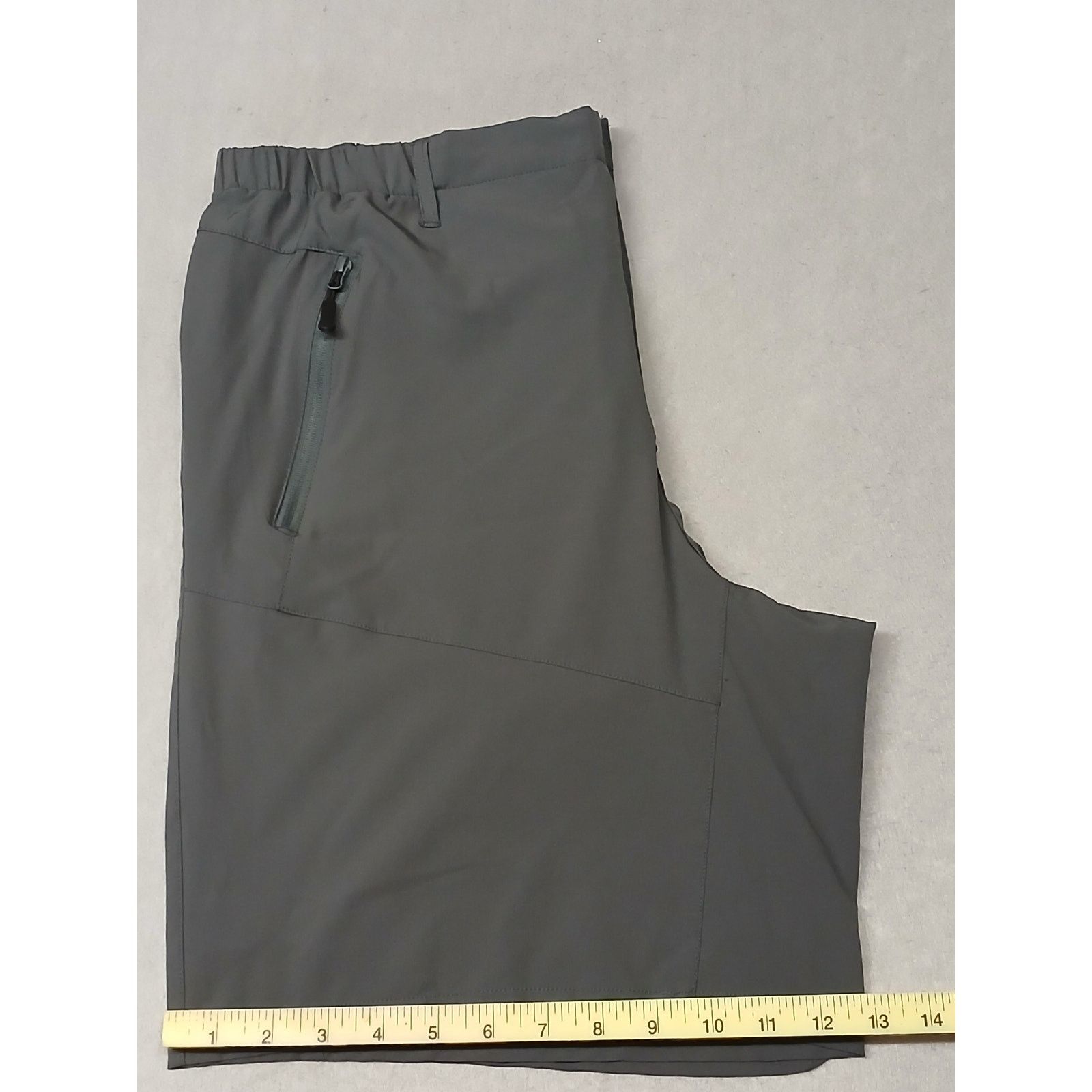 Vuori Vuori (32") Men's Gray Athletic Dri Fit Shorts Size US 32 / EU 48 - 5 Thumbnail