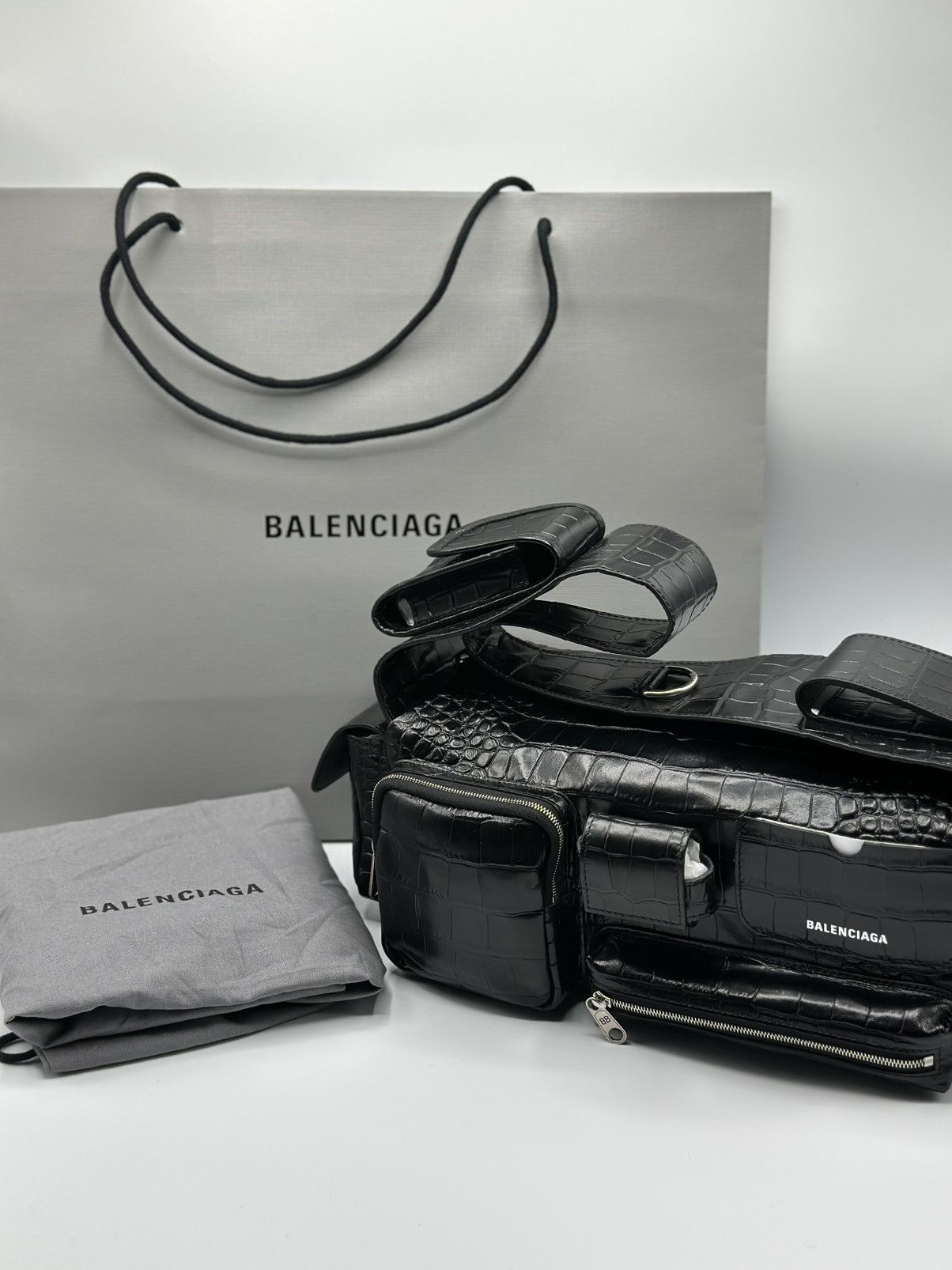 Balenciaga Balenciaga Black Croc Embossed Small Superbusy Sling Bag Size ONE SIZE - 2 Thumbnail