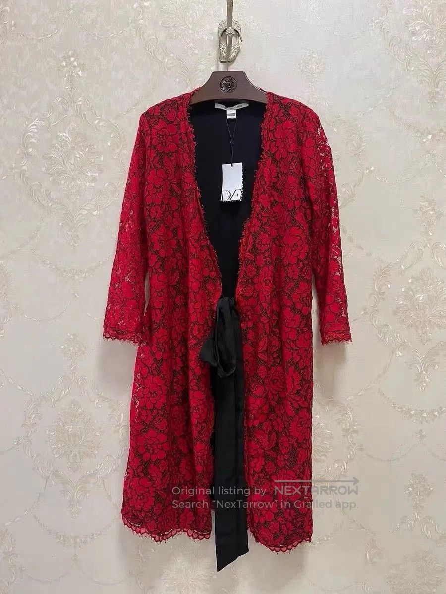 Diane von Furstenberg DVF New Runway Lace Coat. Size M / US 6-8 / IT 42-44 - 1 Thumbnail