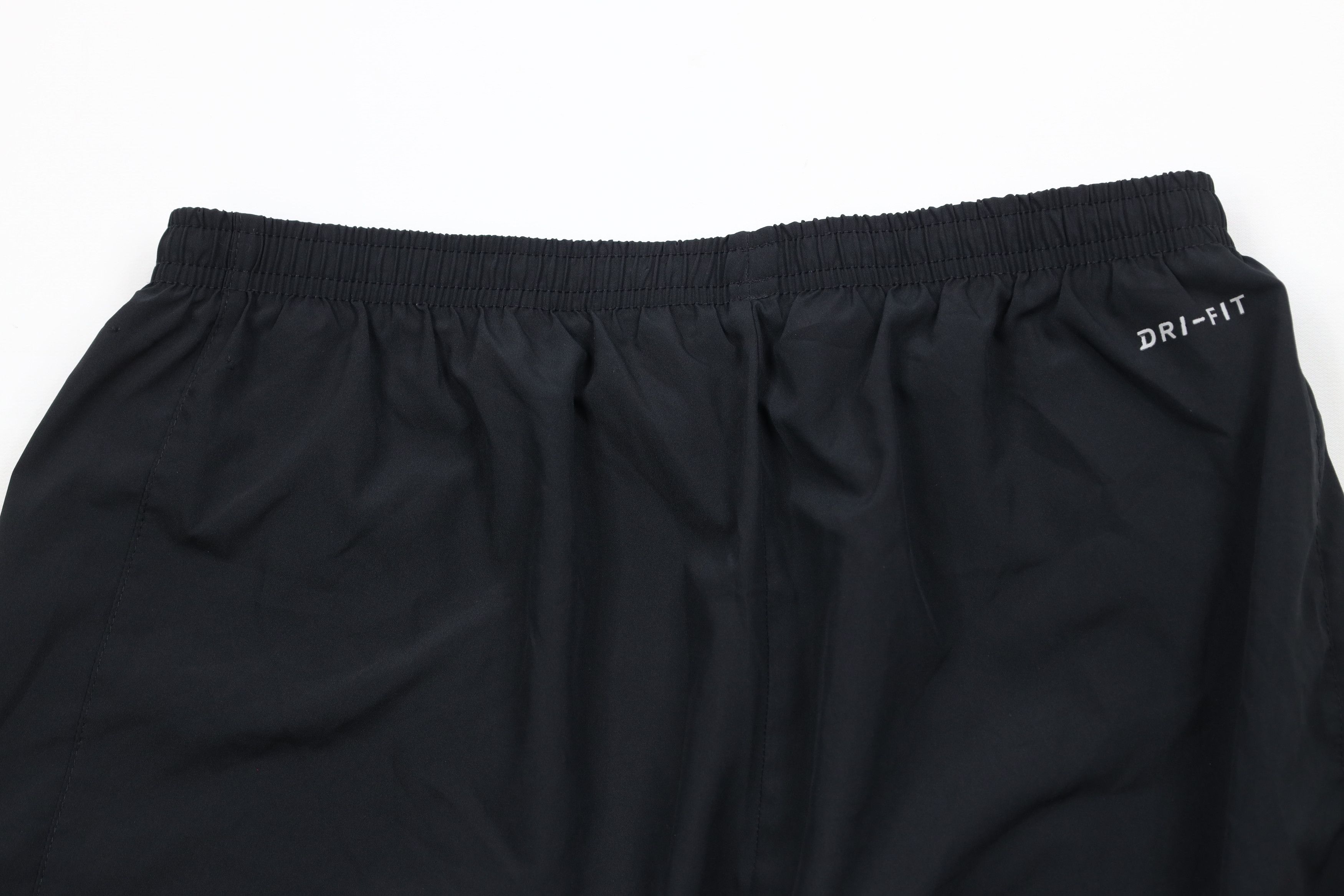 Nike × Vintage Vintage Nike Scott Reflective Swoosh Lined Above Knee Shorts Size US 34 / EU 50 - 8 Thumbnail