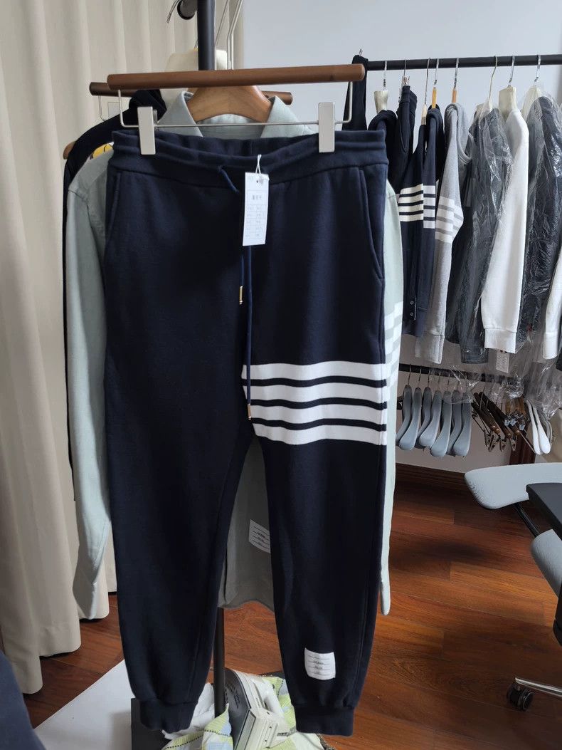 Thom Browne Thom Browne size1 Classic pair of jeans Size US 27 - 1 Thumbnail