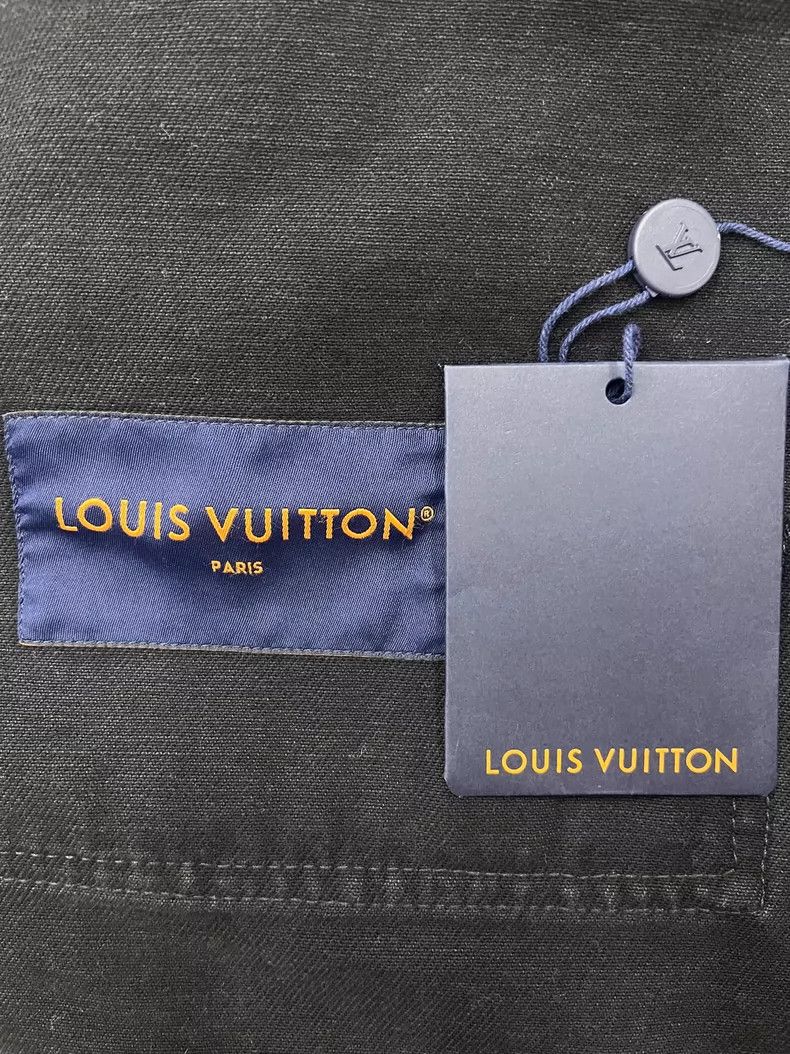 Louis Vuitton Louis Vuitton FW24 Solid Logo Lapel Casual Long Sleeve Deni Size US L / EU 52-54 / 3 - 5 Thumbnail