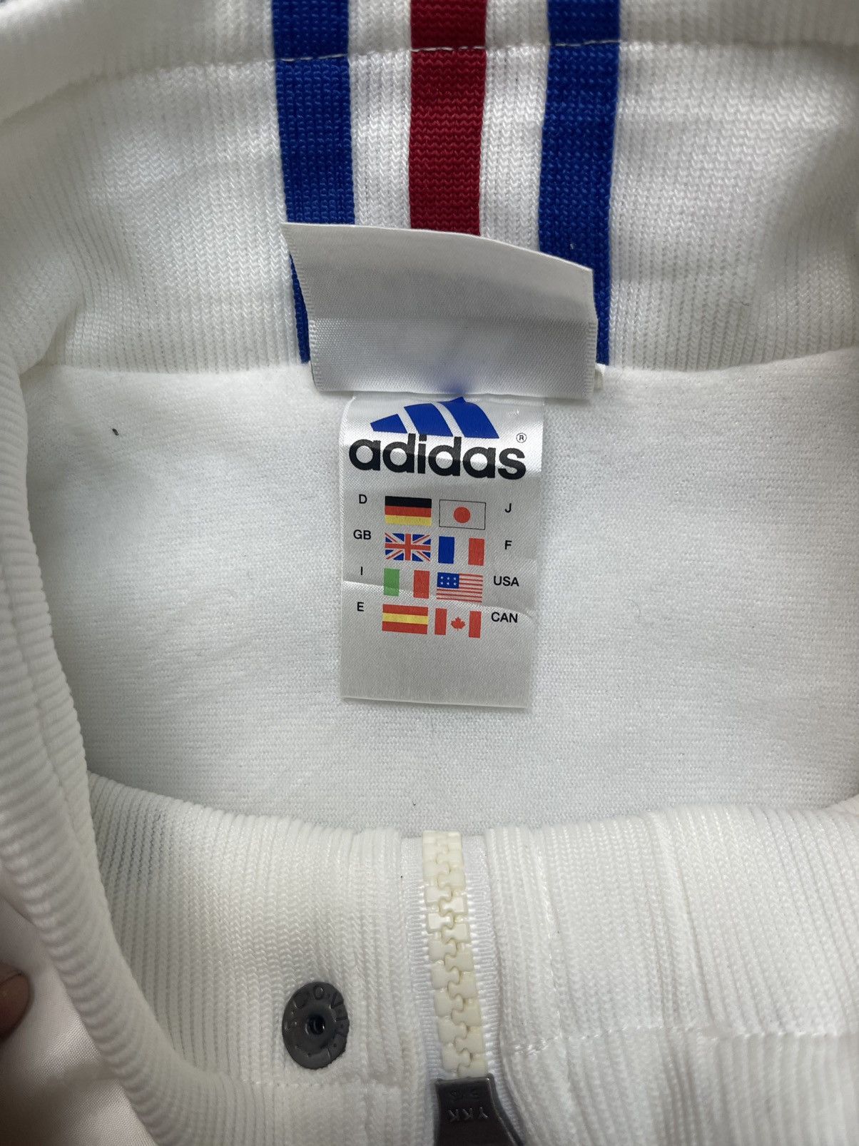 Adidas Vintage Adidas Bomber Jacket Streetwear Size US L / EU 52-54 / 3 - 9 Thumbnail