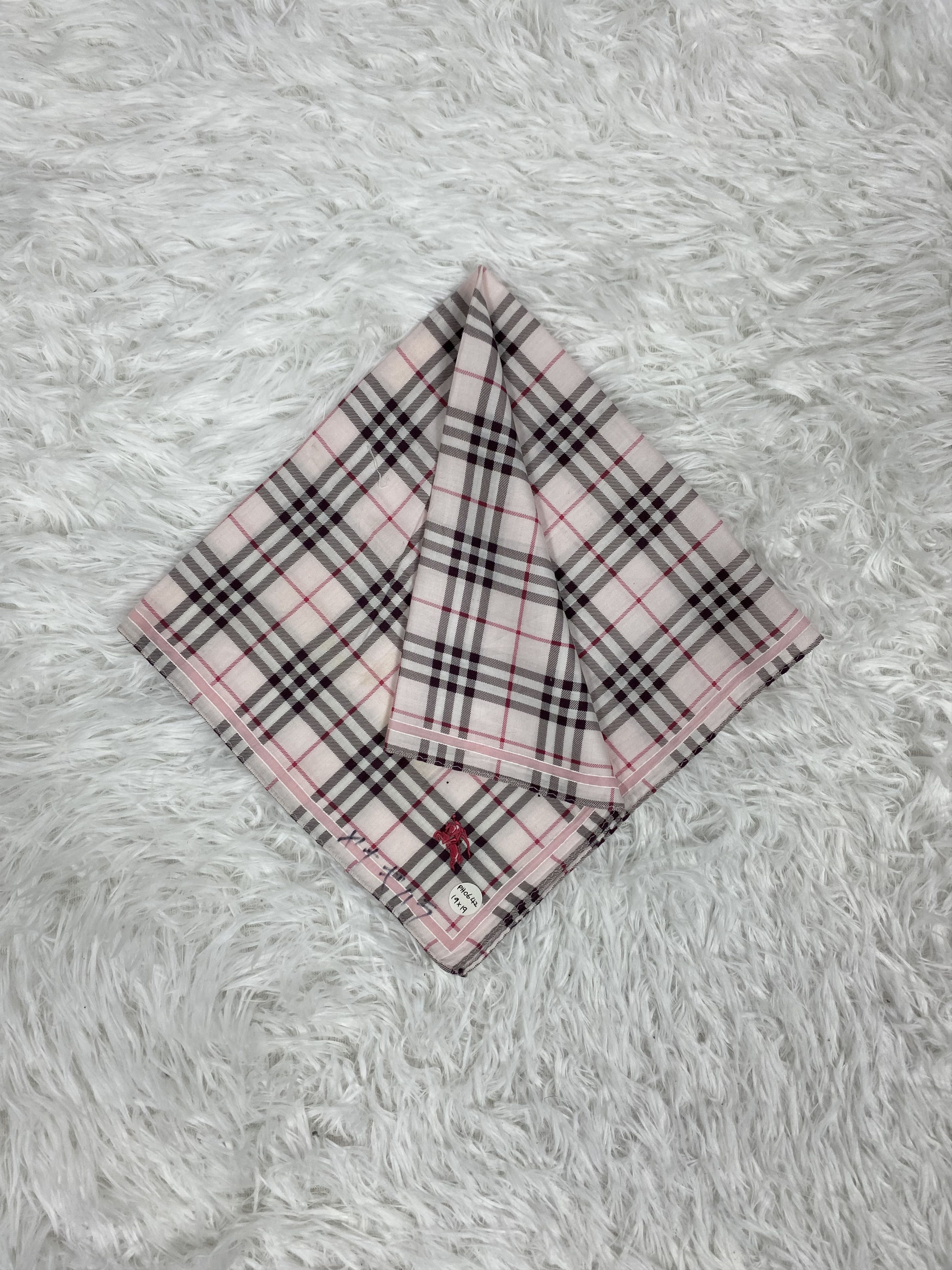 Burberry Vintage Burberry Handkerchief Neckerchief PH0642 Size ONE SIZE - 1 Thumbnail