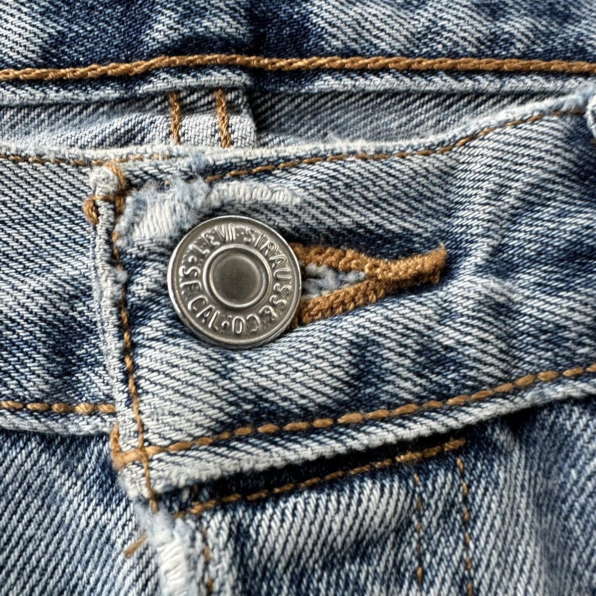 Levi's Levis 501 Distressed Light Blue Denim 32x31 D681 Size US 32 / EU 48 - 8 Thumbnail