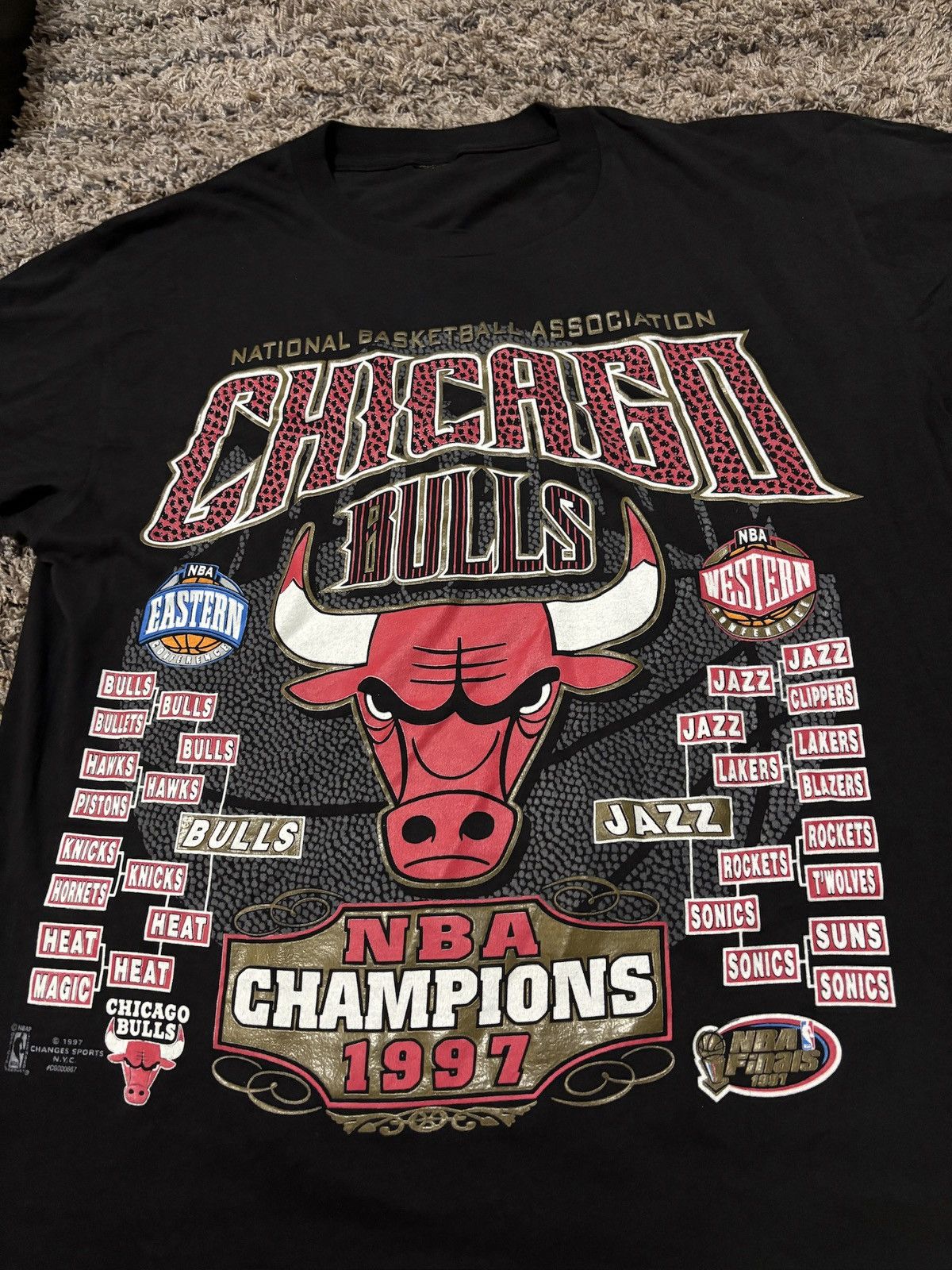 Vintage Vintage 1997 bulls championship tee Size US XXL / EU 58 / 5 - 2 Thumbnail