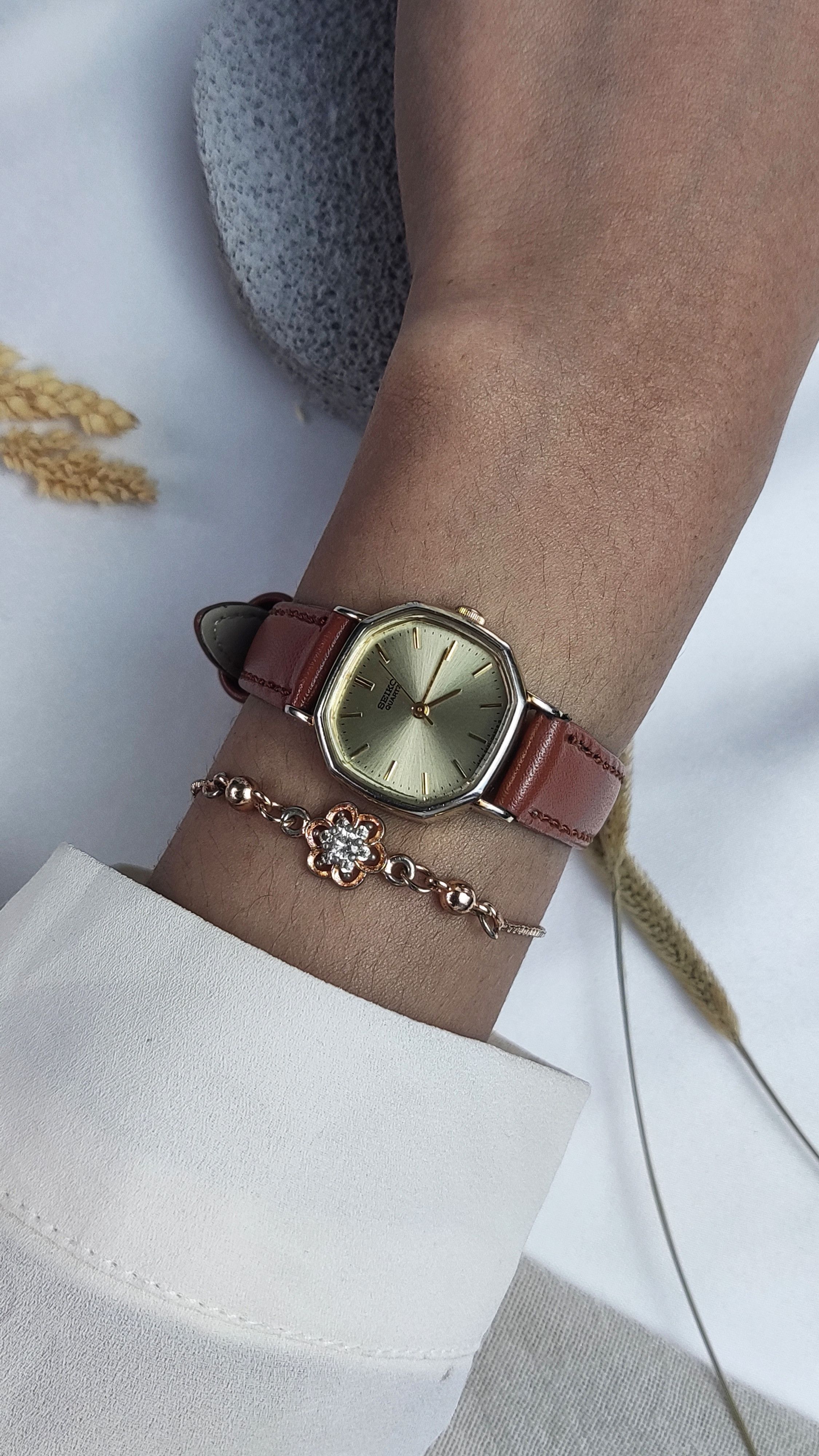 Seiko SEIKO OCTAGONAL GOLD PLATE LADIES ✨ Size ONE SIZE - 2 Thumbnail