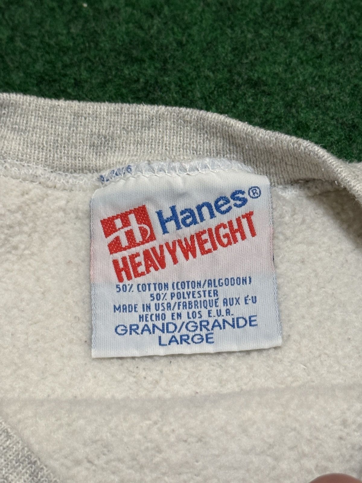 Hanes Glass House In Quality Lodging Vintage M/L 22x25 Sweatshirt Size US L / EU 52-54 / 3 - 3 Thumbnail