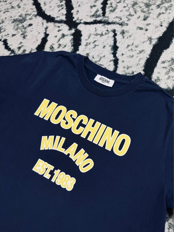 Moschino Moschino navy blue yellow T-shirt XS Size US XS / EU 42 / 0 - 3 Thumbnail