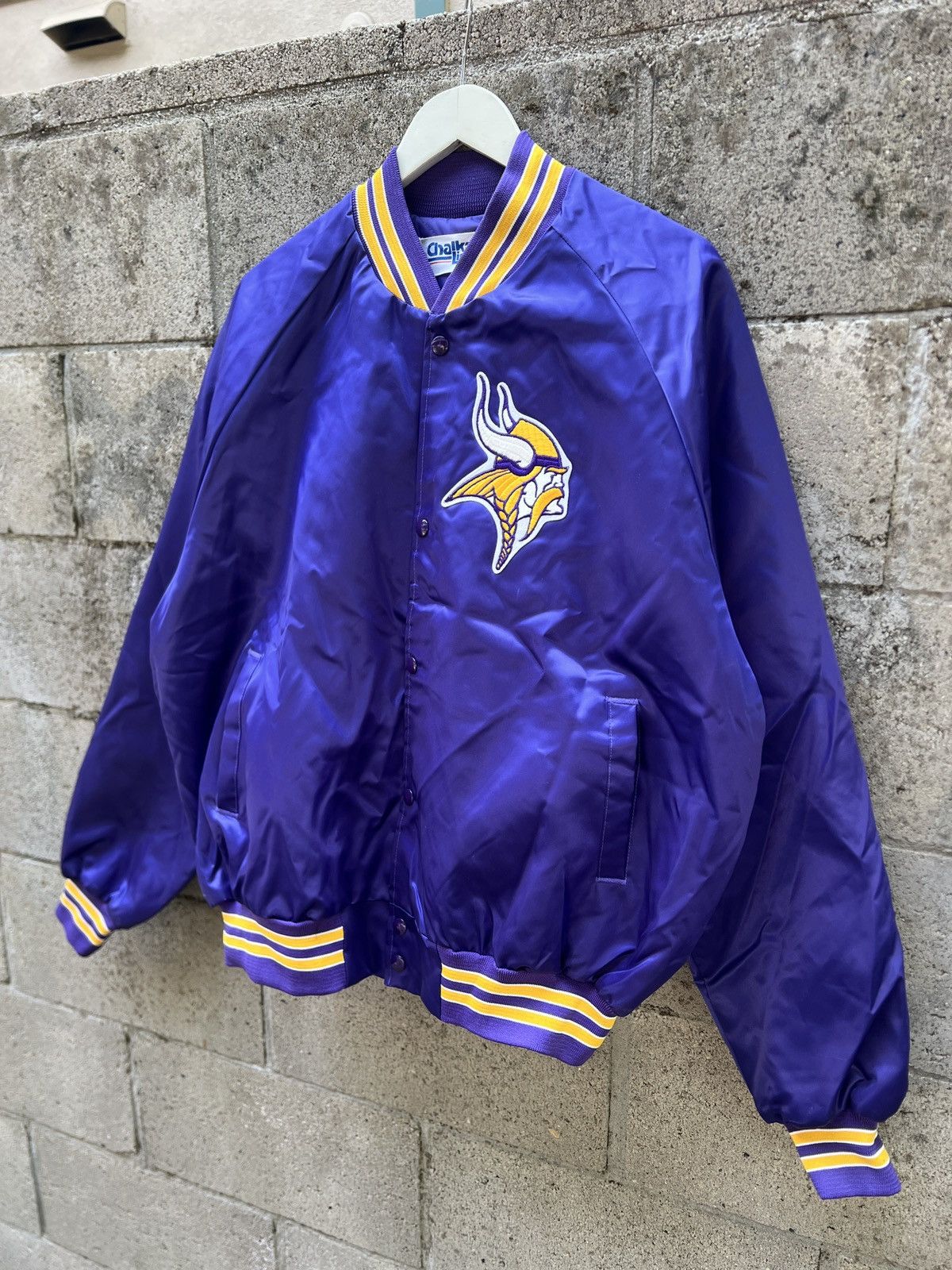 NFL Vintage 80’s Minnesota Vikings Bomber Jacket Made In USA Size US XL / EU 56 / 4 - 1 Thumbnail