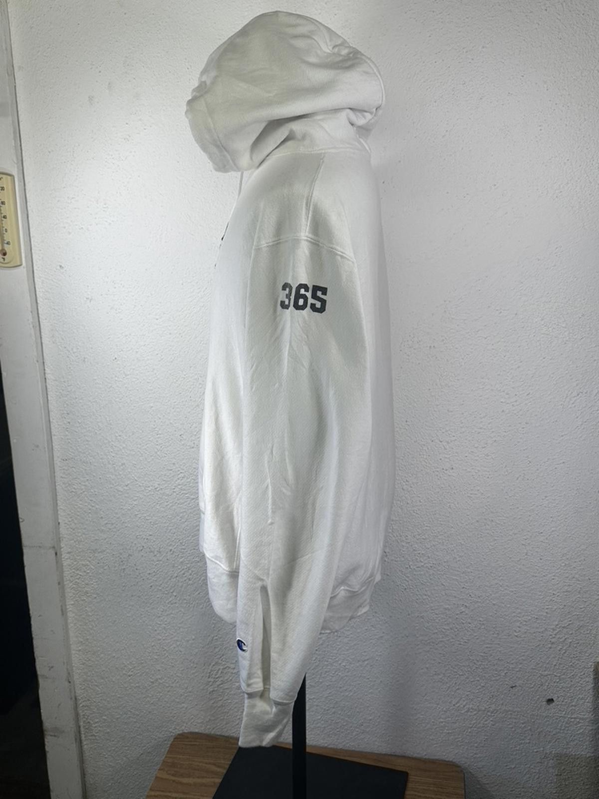 Champion Champion Vintage Large White Reverse Weave Hoodie Size US L / EU 52-54 / 3 - 4 Thumbnail