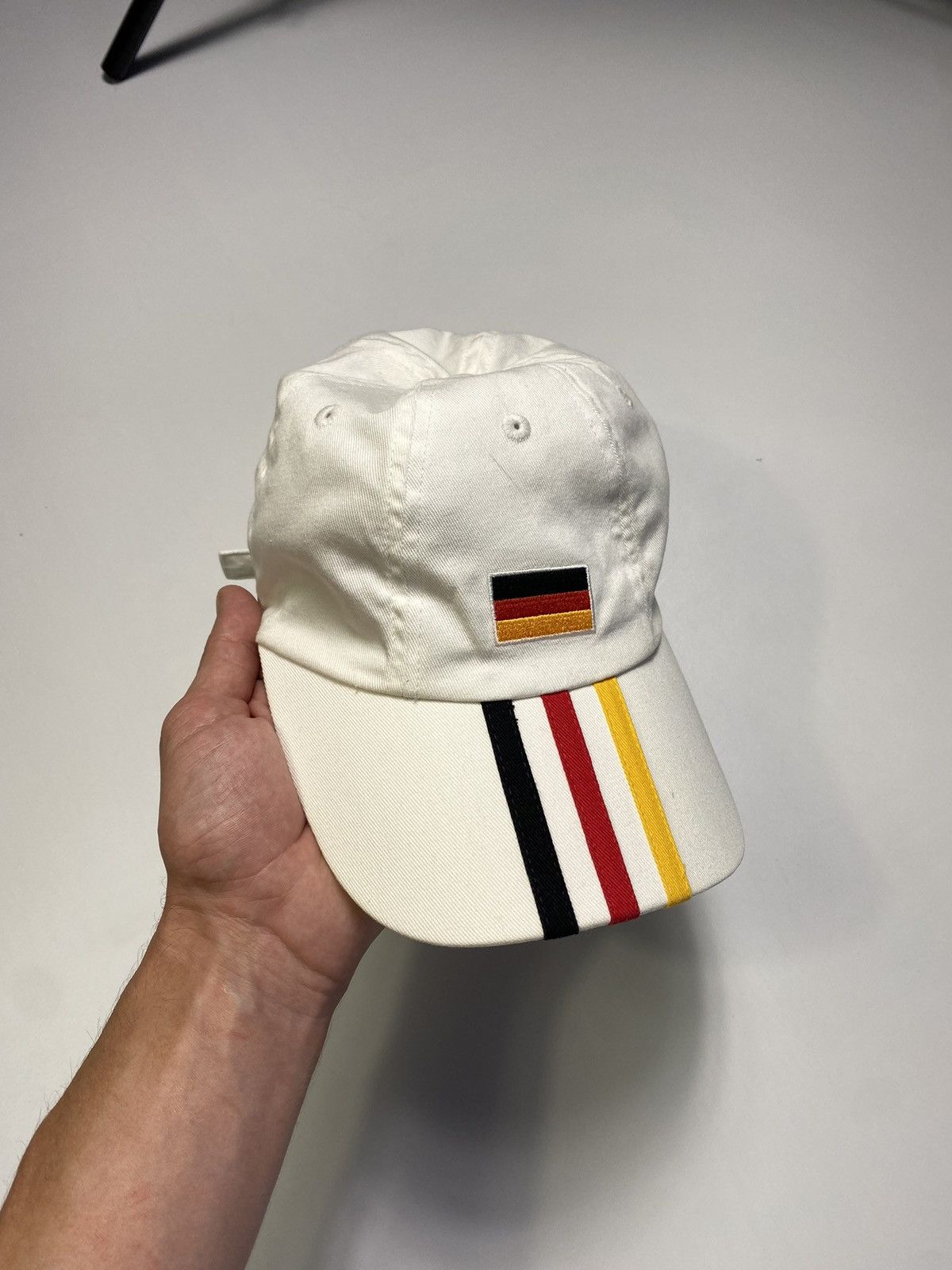 Adidas Vintage FIFA World Cup Germany 2006 Cap Size ONE SIZE - 1 Thumbnail