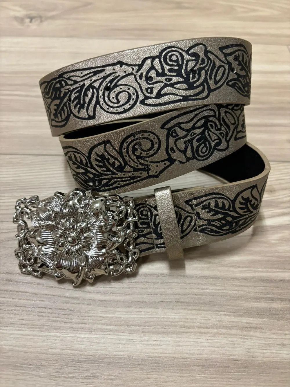 Other Rose Buckle Belt Size 30 - 1 Thumbnail