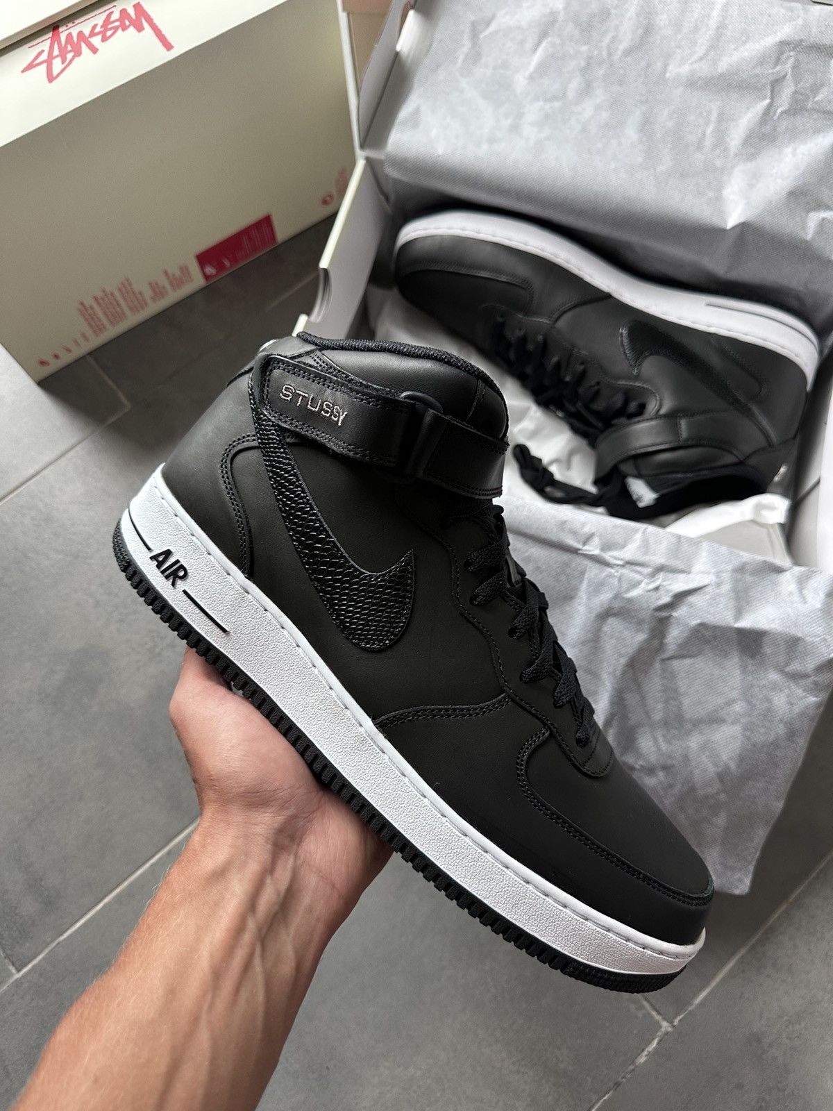 Nike × Stussy Stussy x Nike Air Force 1 ‘07 Mid Black Snakeskin DJ7840-001 Size US 13 / EU 46 - 4 Thumbnail