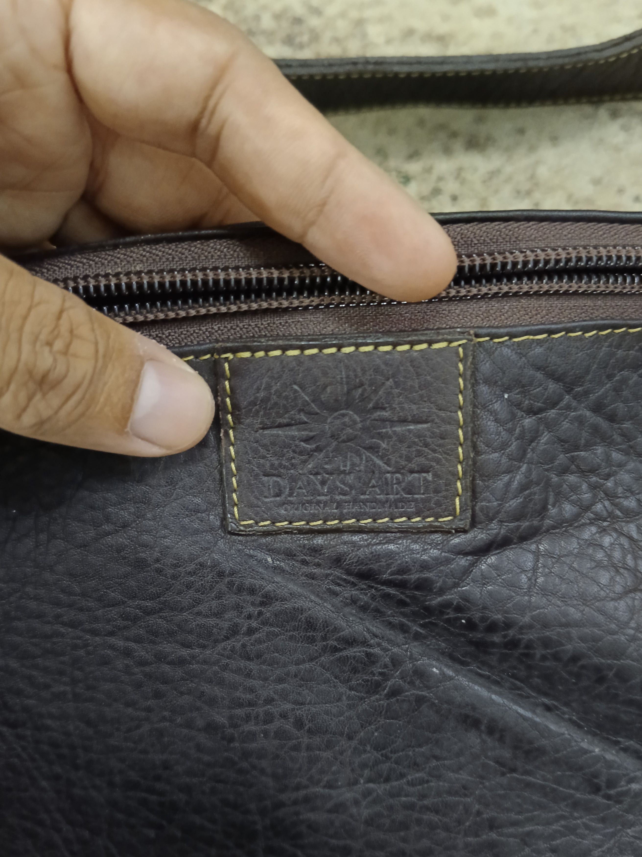 Leather DAY'S ART HANDMADE LEATHER CROSSBODY Size ONE SIZE - 9 Thumbnail