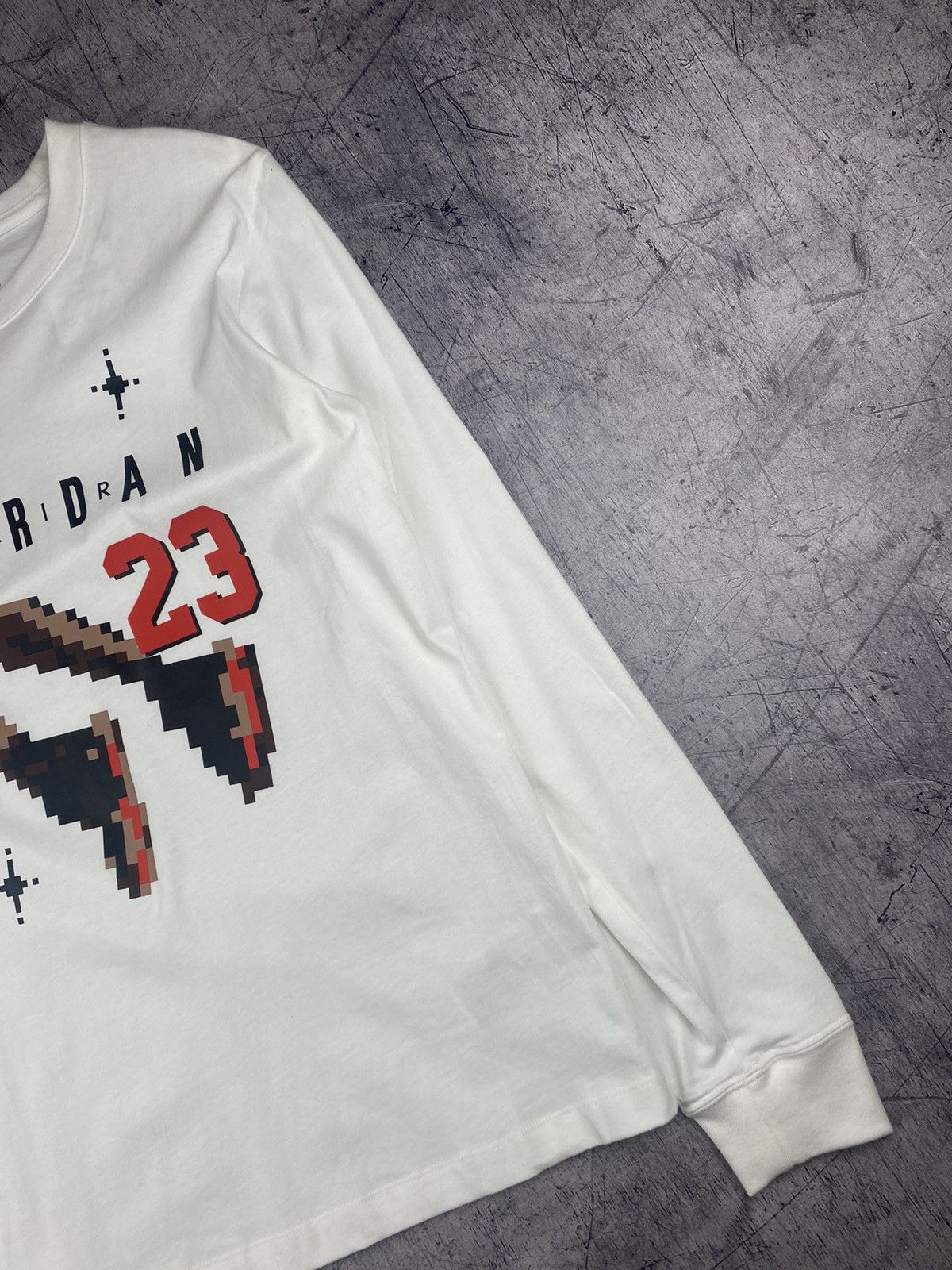 Jordan Brand × Nike Nike Air Jordan Big Logo Long Sleeve Size S Size US S / EU 44-46 / 1 - 5 Thumbnail