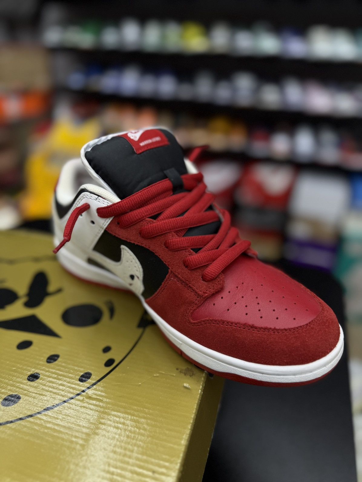 Warren Lotas Warren Lotas Red JASON Dunk Lawsuit Pair 8 Men’s Rare Size US 8 / EU 41 - 9 Thumbnail