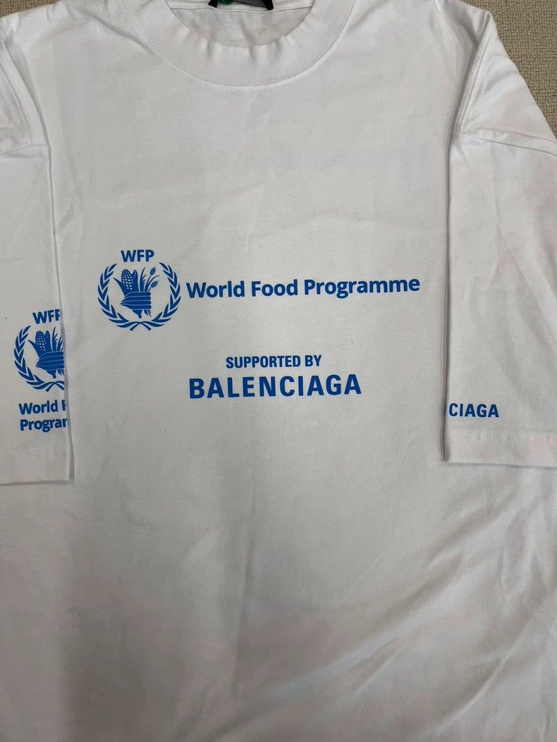 Balenciaga Balenciaga WFP Short Sleeve T-shirt Size US S / EU 44-46 / 1 - 3 Thumbnail