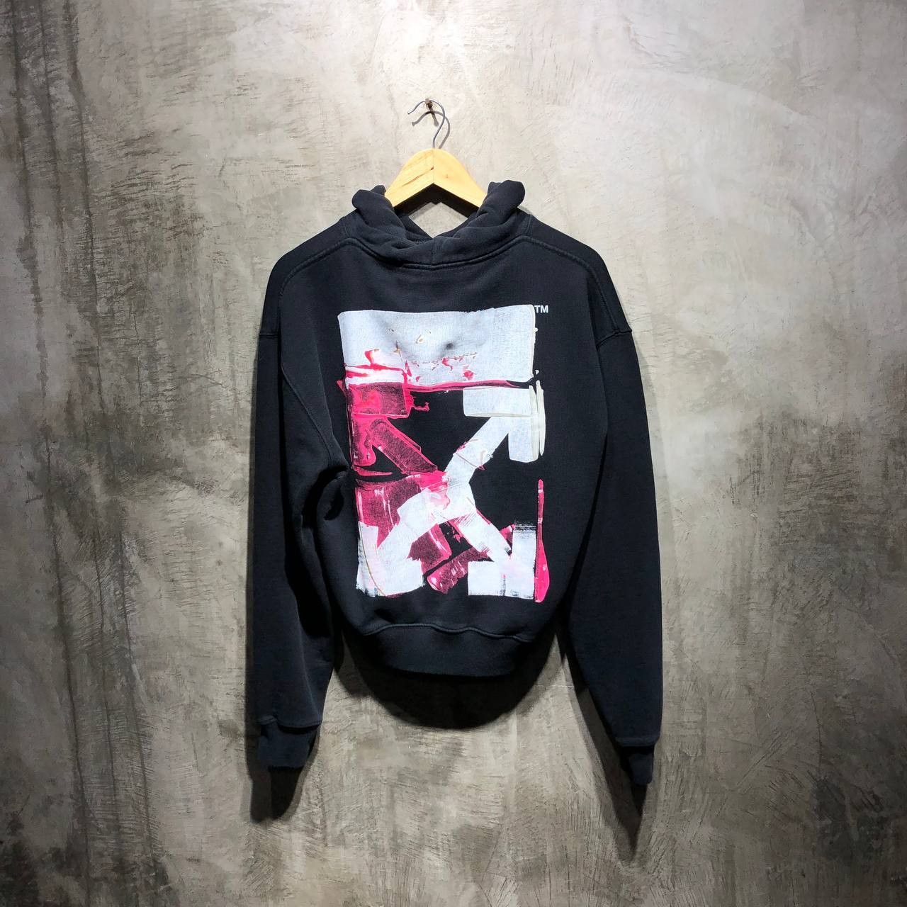 Off-White Off-White Acrylic arrows hoodie Size US M / EU 48-50 / 2 - 1 Thumbnail