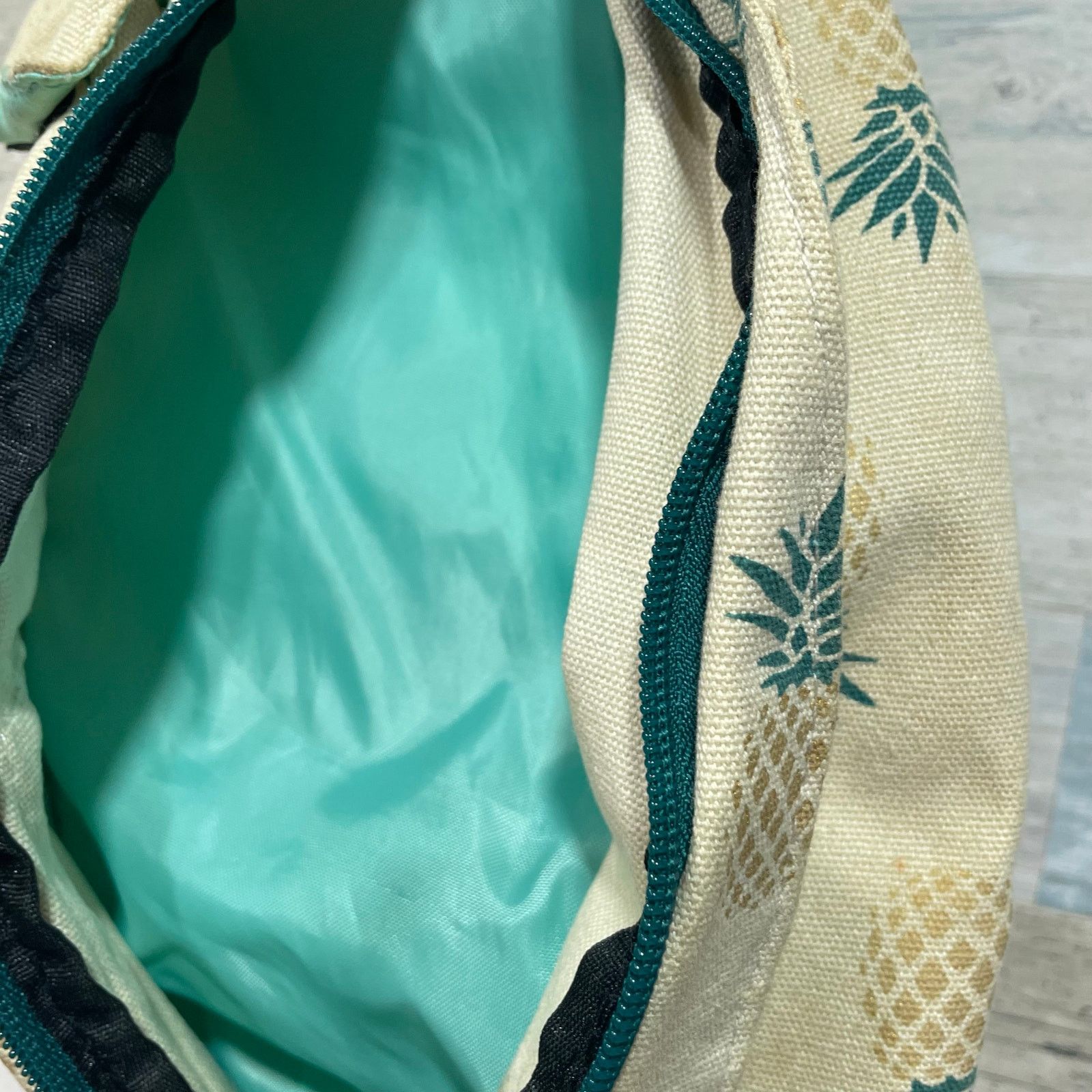 KAVU Kavu Rope Sling Bag Pineapple Tan Natural Cotton Canvas Size ONE SIZE - 6 Thumbnail