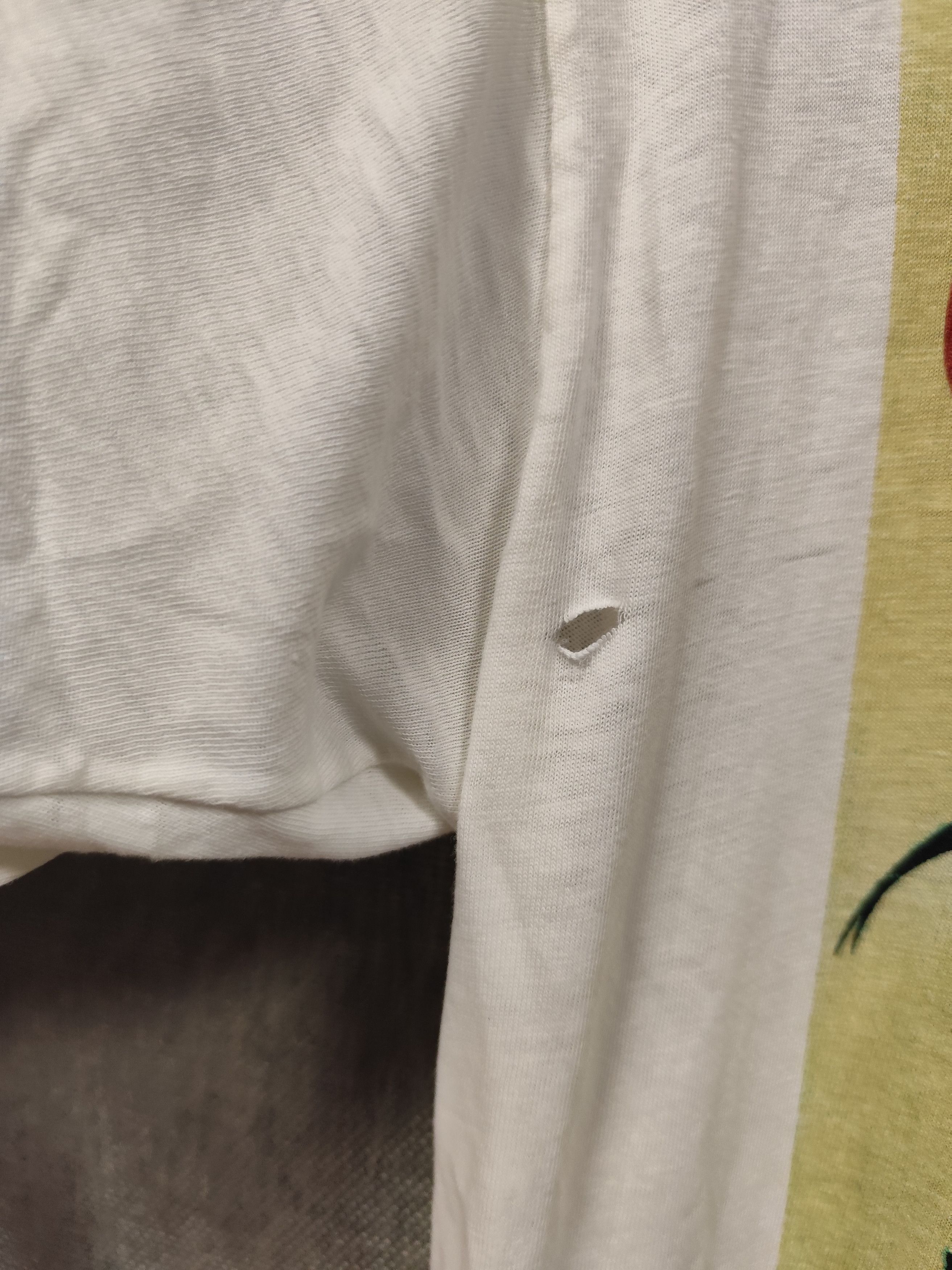 Levi's Vintage 90s t shirt levi's strauss outdoors distressed Size US M / EU 48-50 / 2 - 6 Thumbnail
