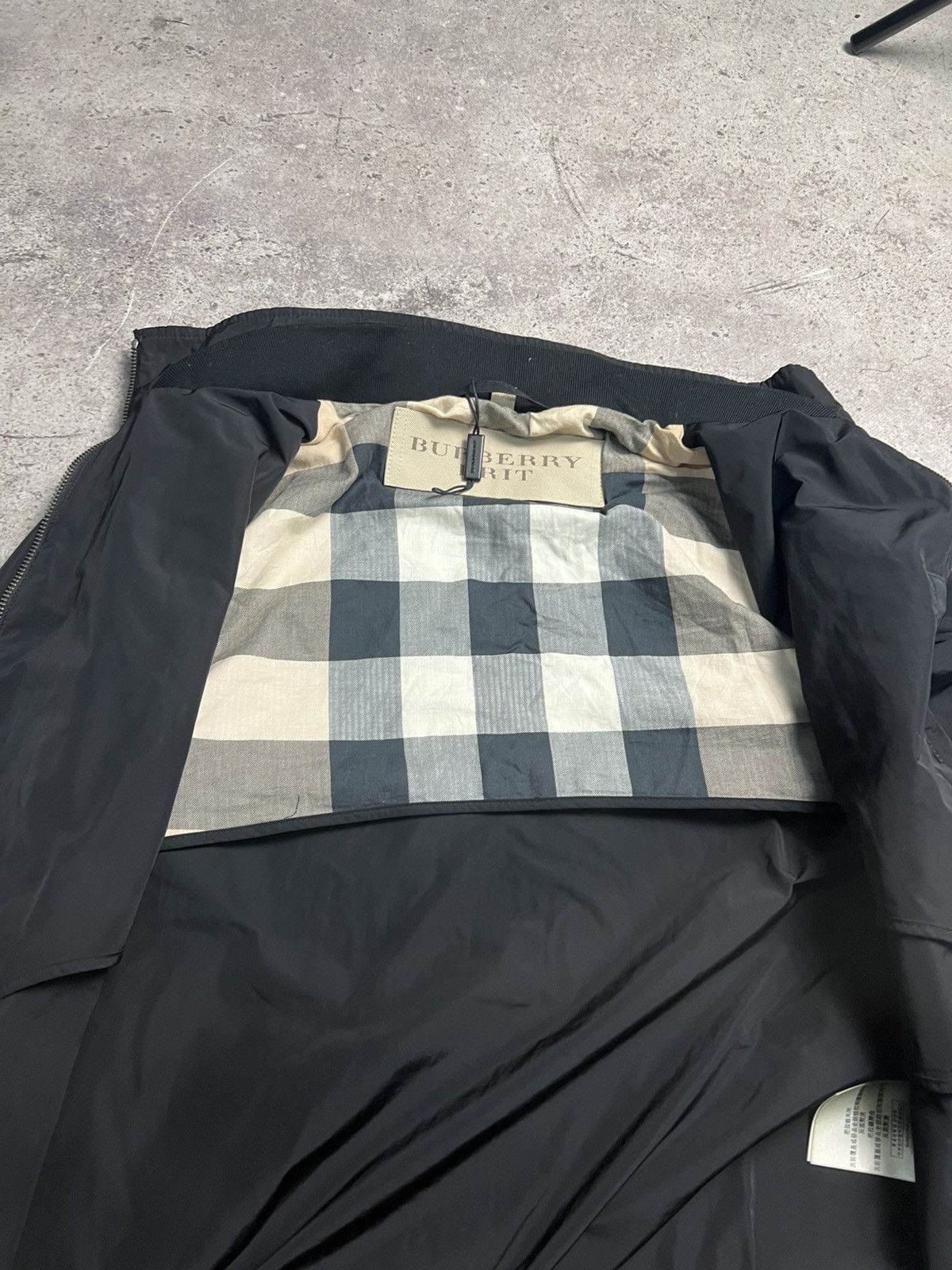 Burberry Lightweight Burberry Bomber Size US M / EU 48-50 / 2 - 9 Thumbnail