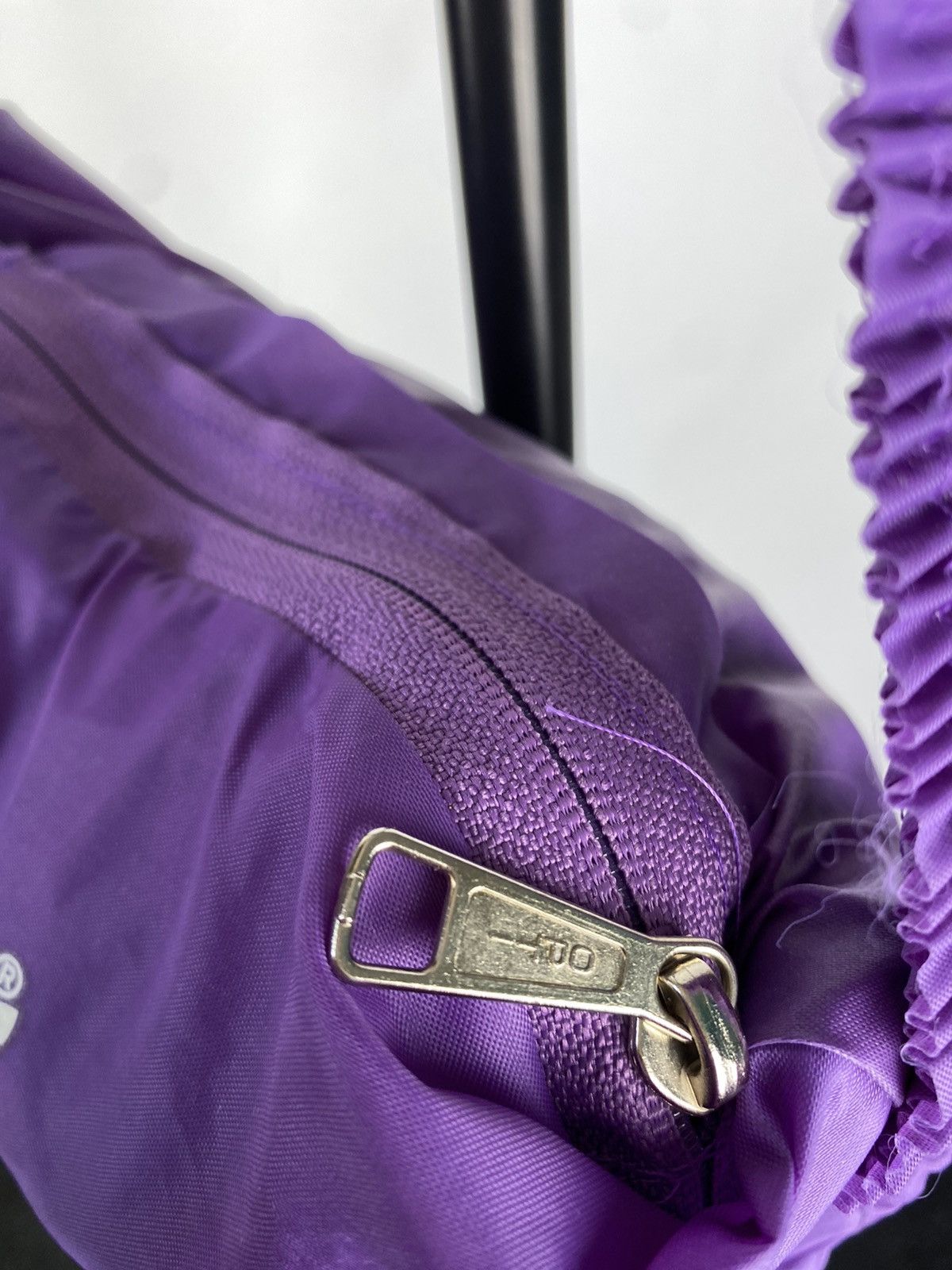 Adidas × Vintage 🔥 Rare 70-80s VNTG Raincoat Jacket Transforms into a Bag Size US L / EU 52-54 / 3 - 19 Thumbnail
