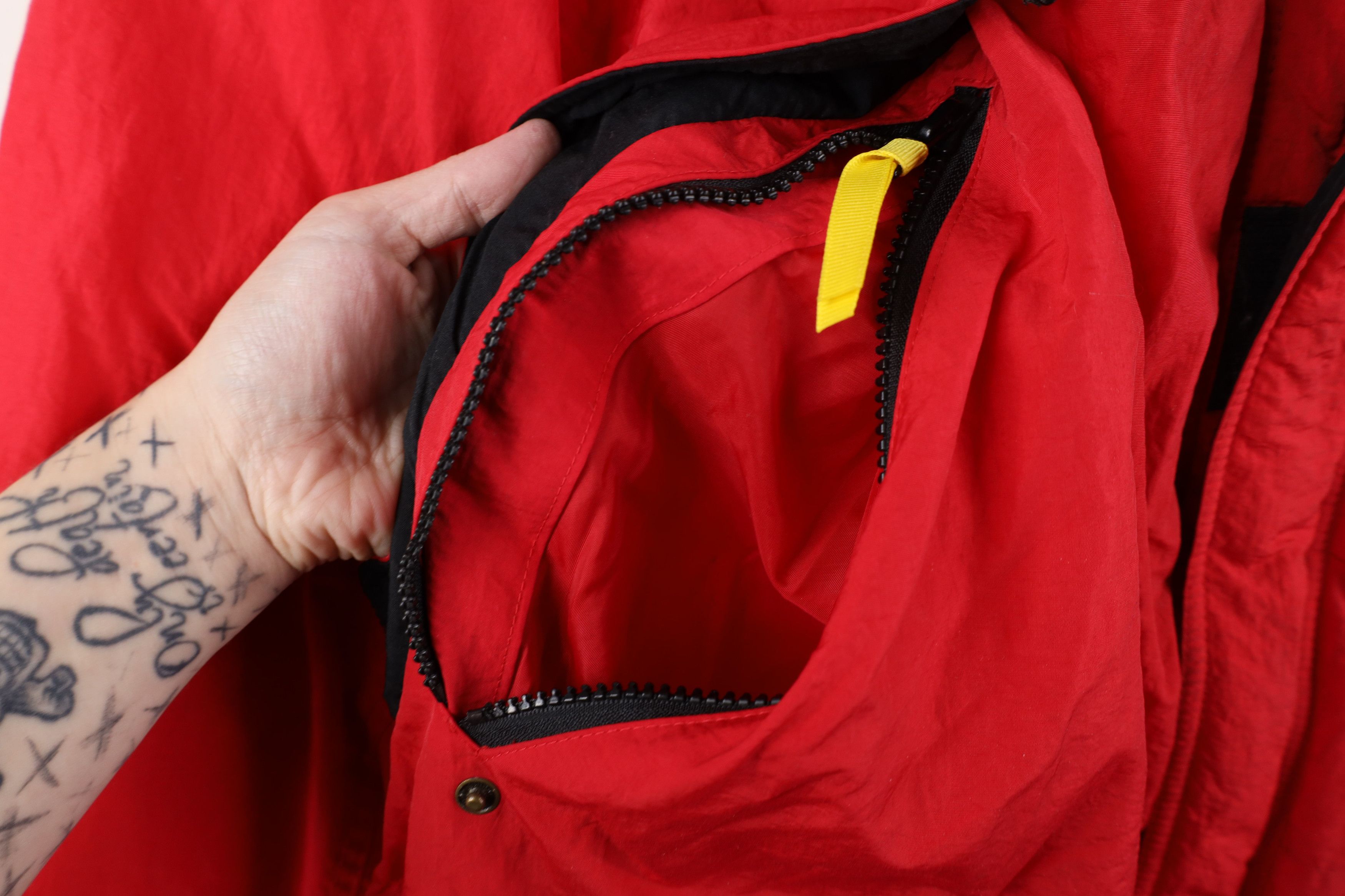 Marlboro Vintage 90s Marlboro Duck Down Fill Hooded Puffer Jacket Red Size US XL / EU 56 / 4 - 10 Thumbnail