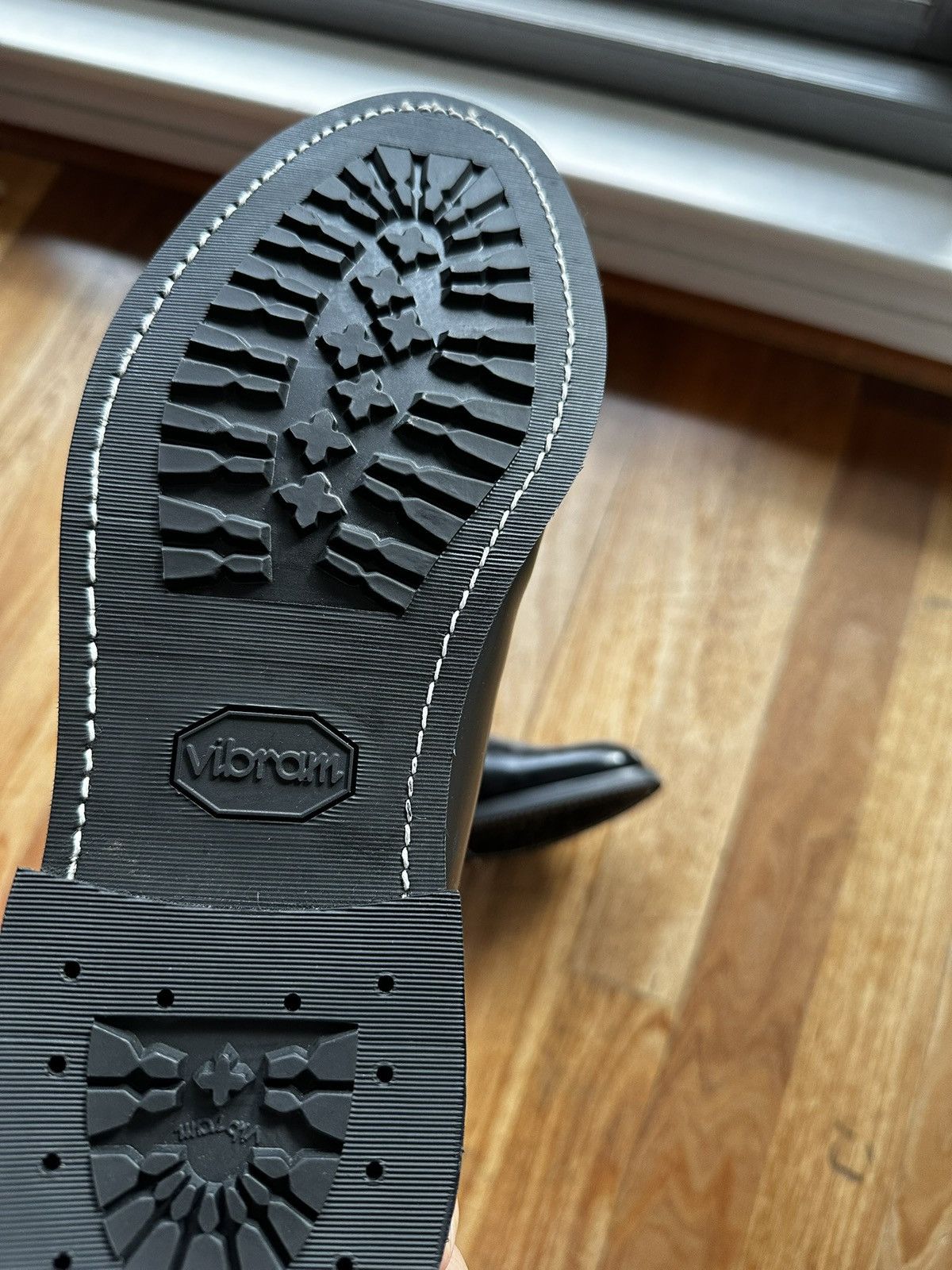 Red Wing Red Wing Postman’s Black US10D - UNUSED Vibram Soles Size US 10 / EU 43 - 9 Thumbnail