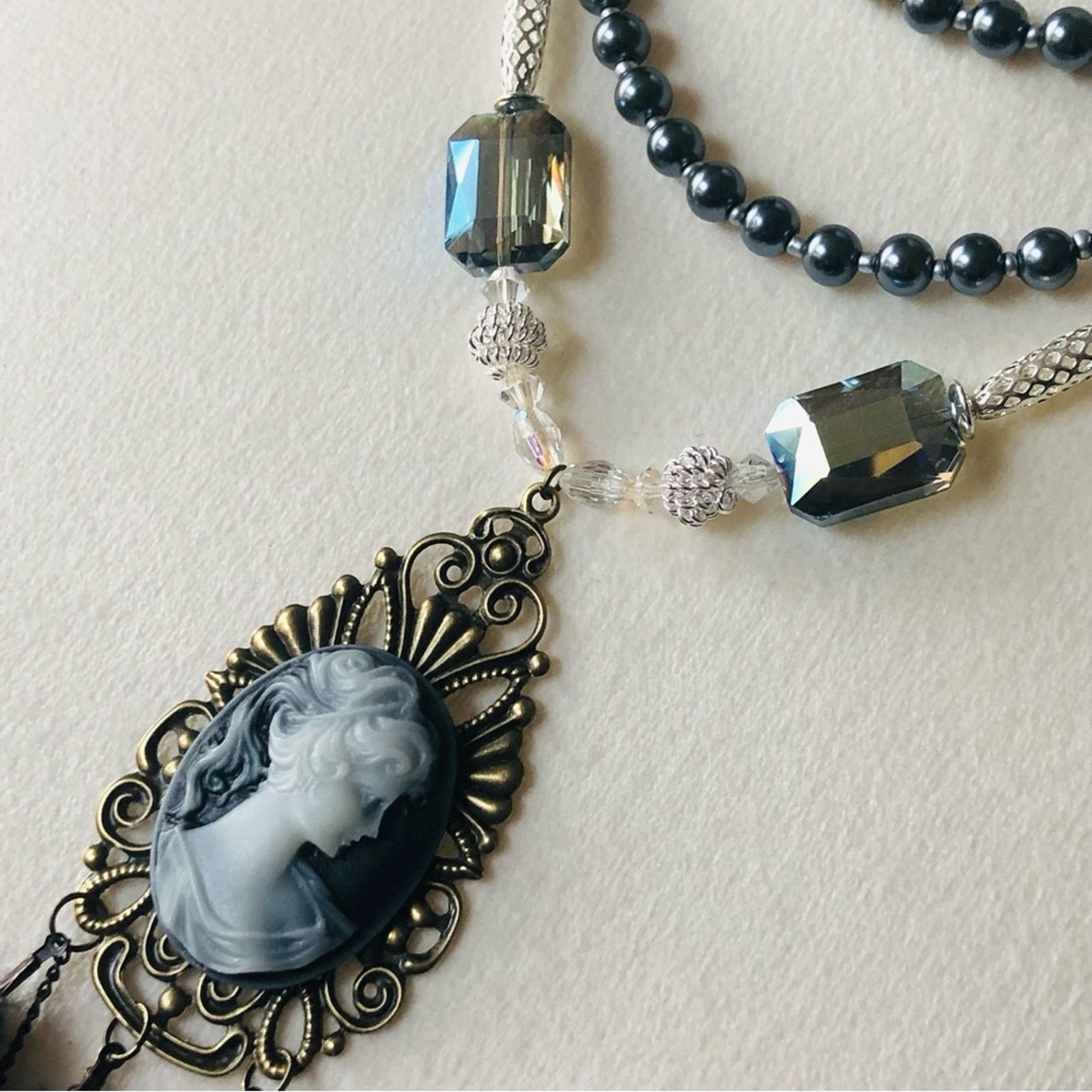 Handmade Handcrafted filigree cameo Pearl labradorite necklace Size ONE SIZE - 7 Thumbnail