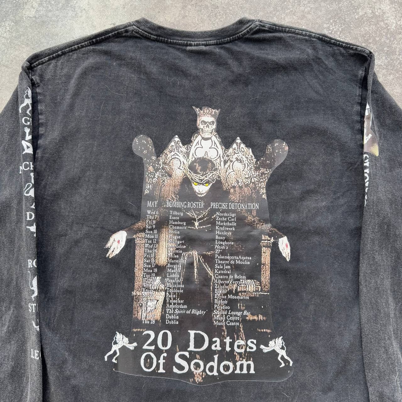 Japanese Brand Cradle of Filth Faded Long Sleeve Shirt Size US M / EU 48-50 / 2 - 10 Thumbnail
