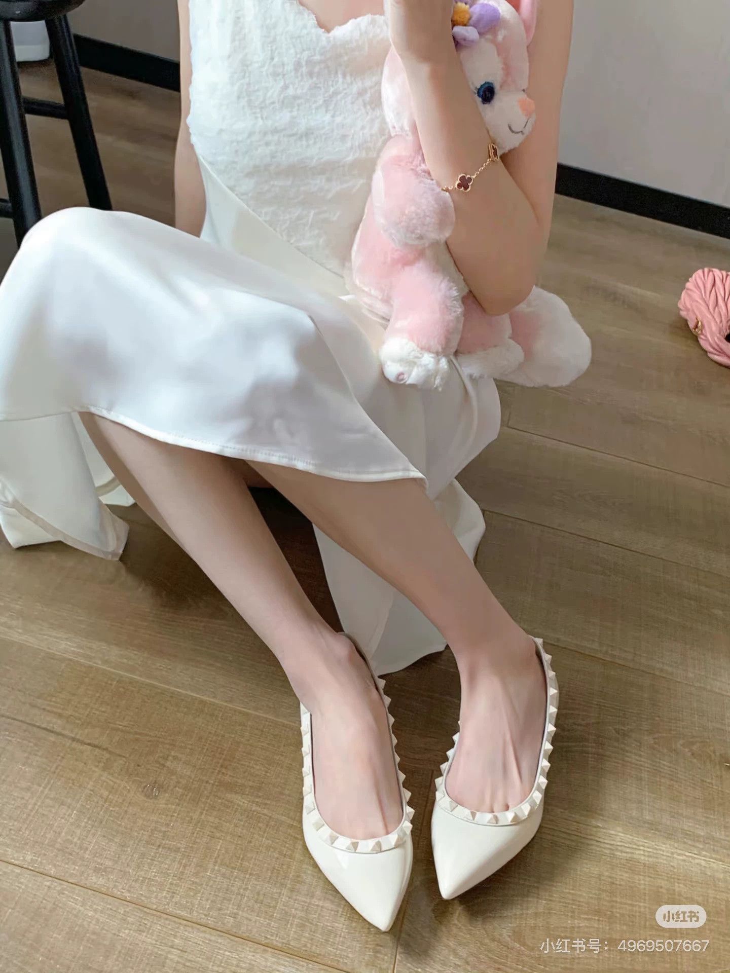 Valentino Valentino 95 New Cream Patent Leather Flats 37.5 Min OX Yell Size US 6.5 / IT 36.5 - 2 Thumbnail