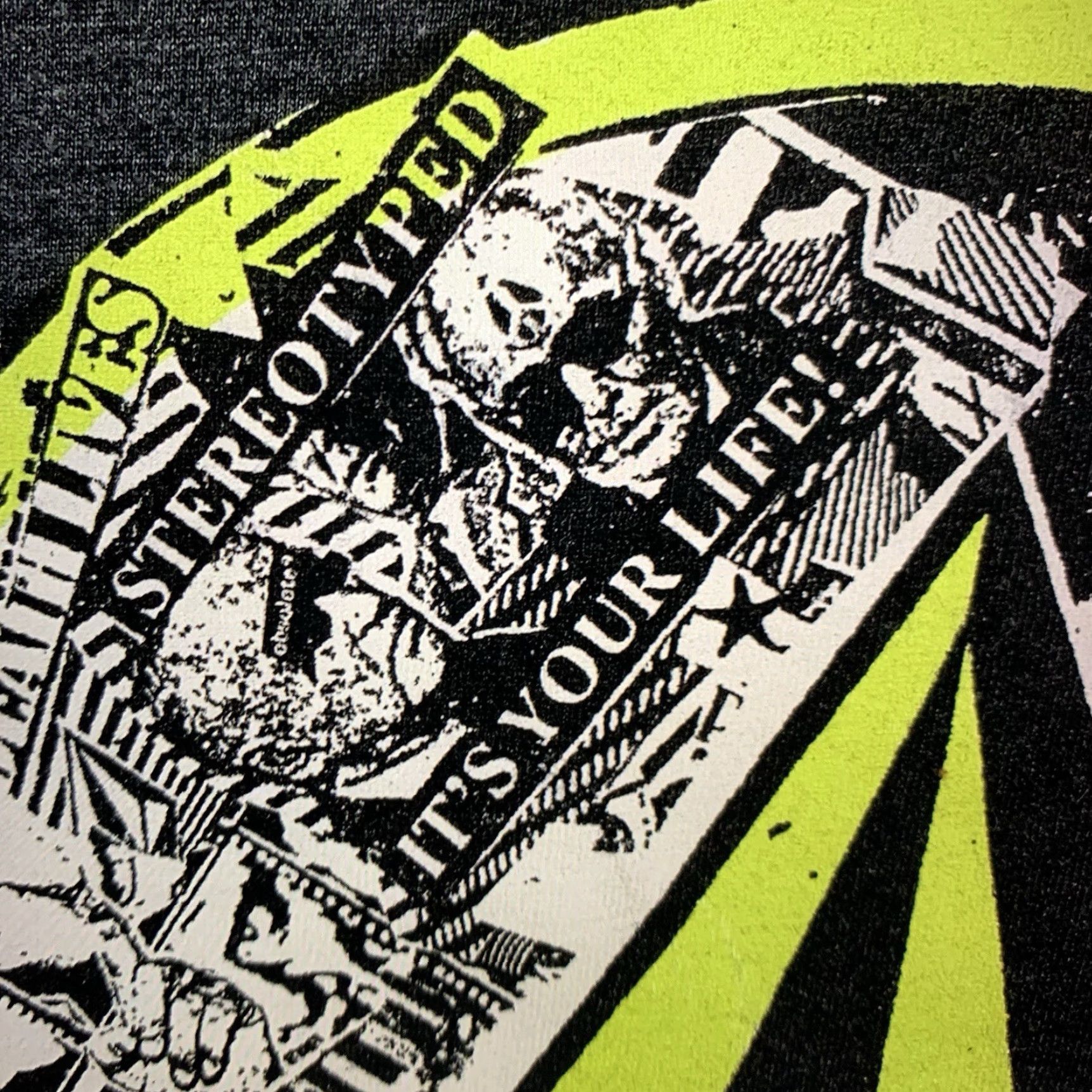 Volcom VINTAGE Volcom T Shirt Skater Graphic Print Cotton Blend Short Sleeve L Mens 90s Y2K Goth Size US L / EU 52-54 / 3 - 7 Thumbnail