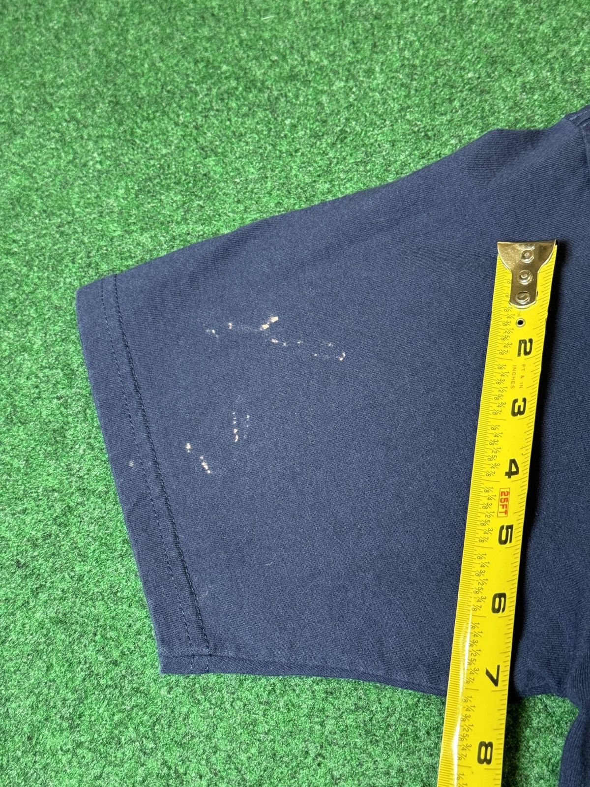 Chalk Line × MLB × Vintage Vintage 90s Cleveland Indians Chalk Line MLB Helmet T Shirt Size US L / EU 52-54 / 3 - 9 Thumbnail