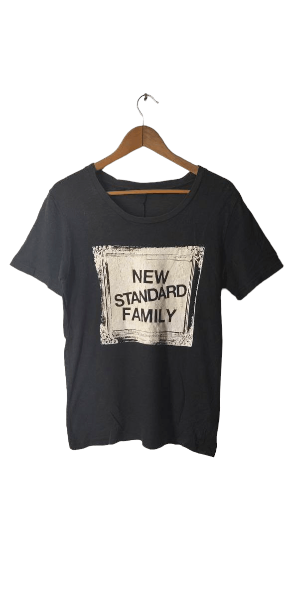 Undercover UNDERCOVER NEW STANDARD FAMILY X UNIQLO TEE Size US M / EU 48-50 / 2 - 1 Thumbnail