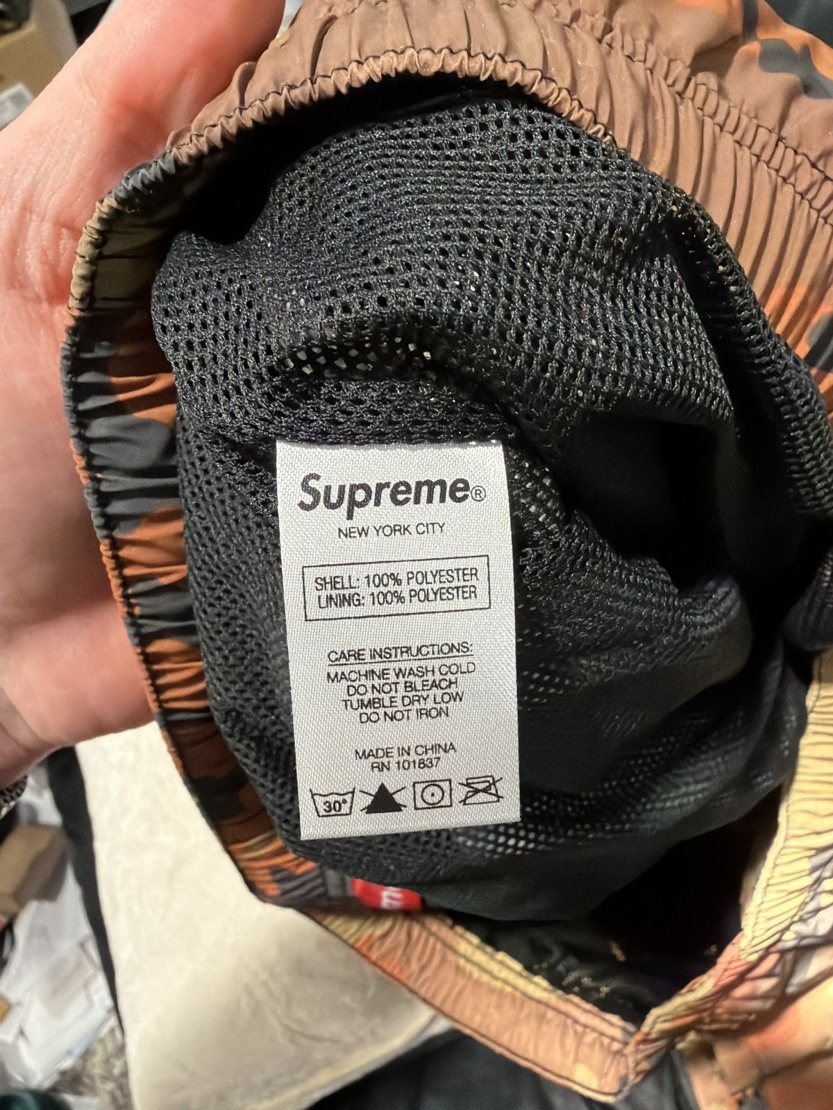 Supreme M) Supreme Reflective Orange Camo NEW warm up pants M Size US 30 / EU 46 - 7 Thumbnail