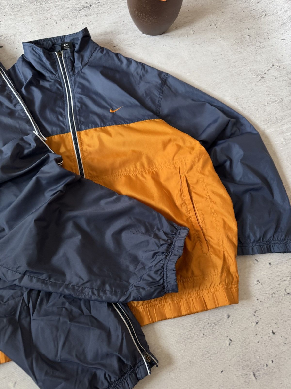 Nike × Vintage NIKE VINTAGE NYLON BASIC LOGO OVERSIZE BAGGY TRACK SUIT FIT Size US L / EU 52-54 / 3 - 3 Thumbnail