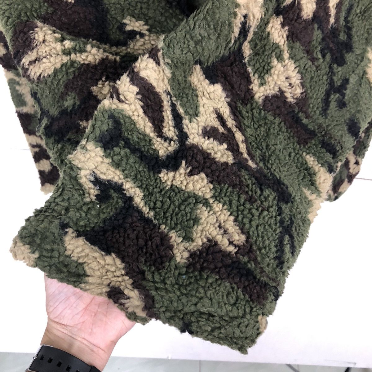 Japanese Brand VINTAGE CAMO FLEECE JACKET RARE COLOUR DISINTEGRATION JAPAN Size US XL / EU 56 / 4 - 9 Thumbnail