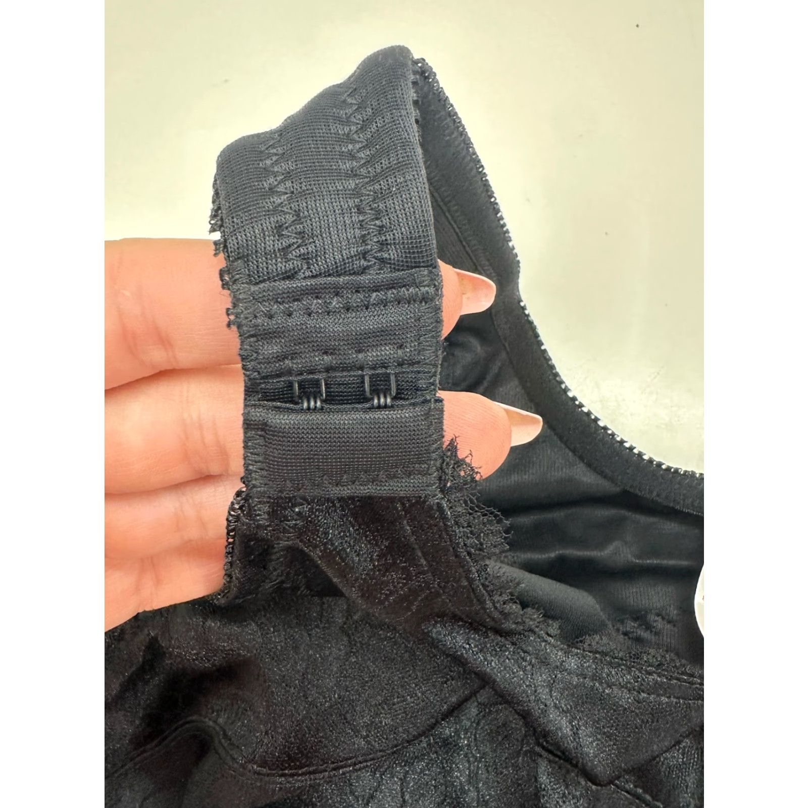 Vintage VINTAGE Breezies Womens Bra 44D Black Front Closure NWTs Bra Womens 44D Black Front Clasp Vintage Breezies Size ONE SIZE - 5 Thumbnail