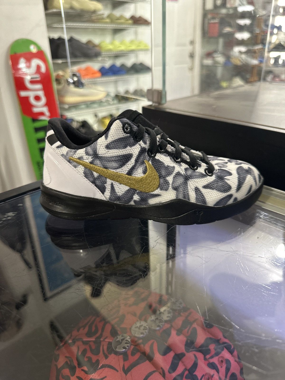 Nike Nike Kobe 8 Protro “Mambacita” (PS) Size US 5 / EU 37 - 1 Thumbnail