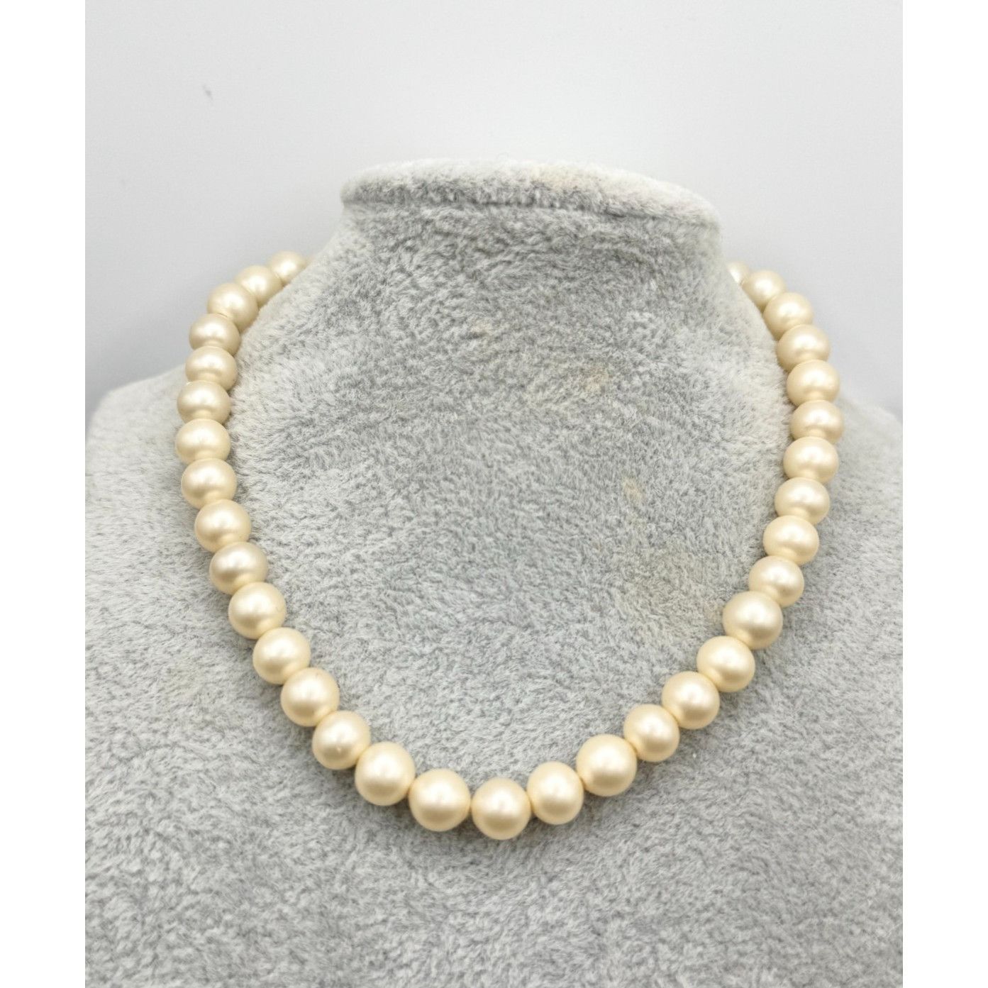 Vintage Vintage faux pearl beaded rhinestone collar necklace Size ONE SIZE - 1 Thumbnail