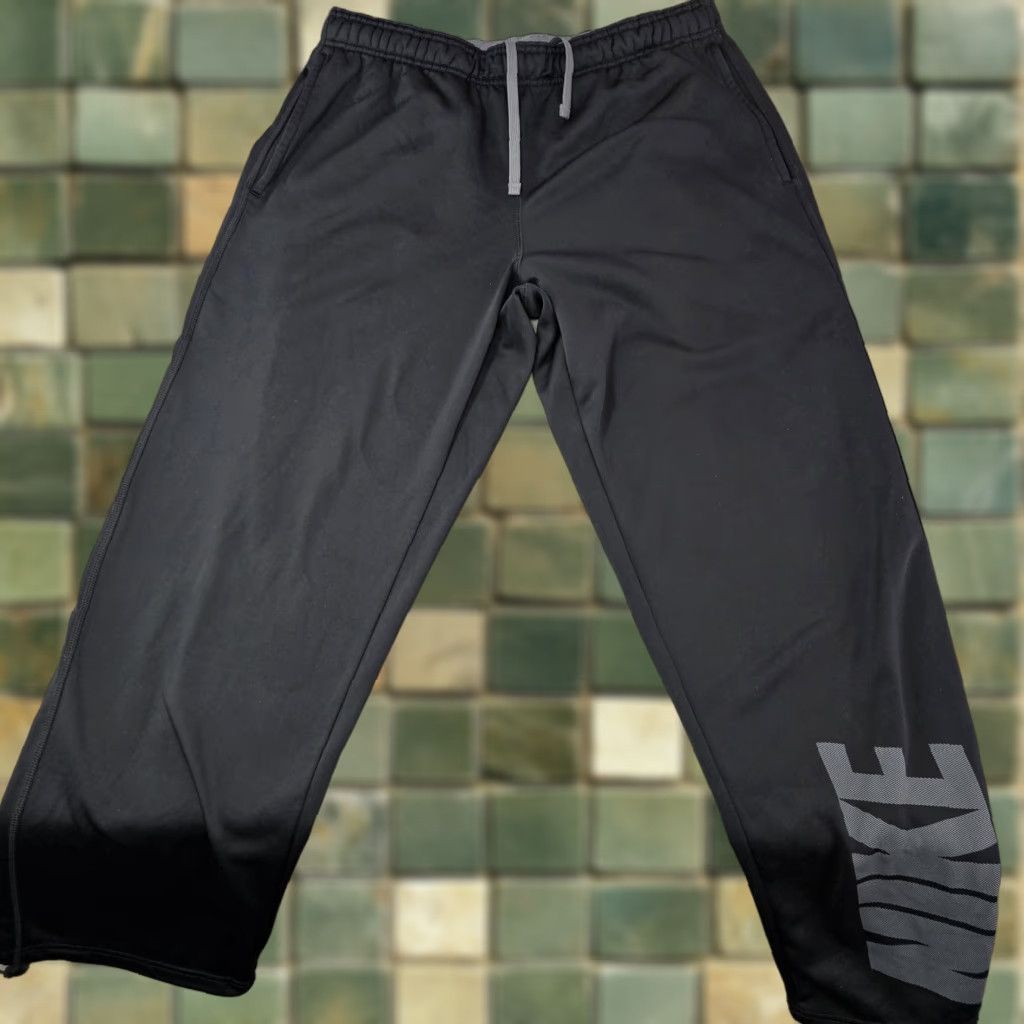 Nike Nike Pants Mens Extra Large Black Therma-FIT Fleece Training Spellout 506407 Size US 36 / EU 52 - 1 Thumbnail