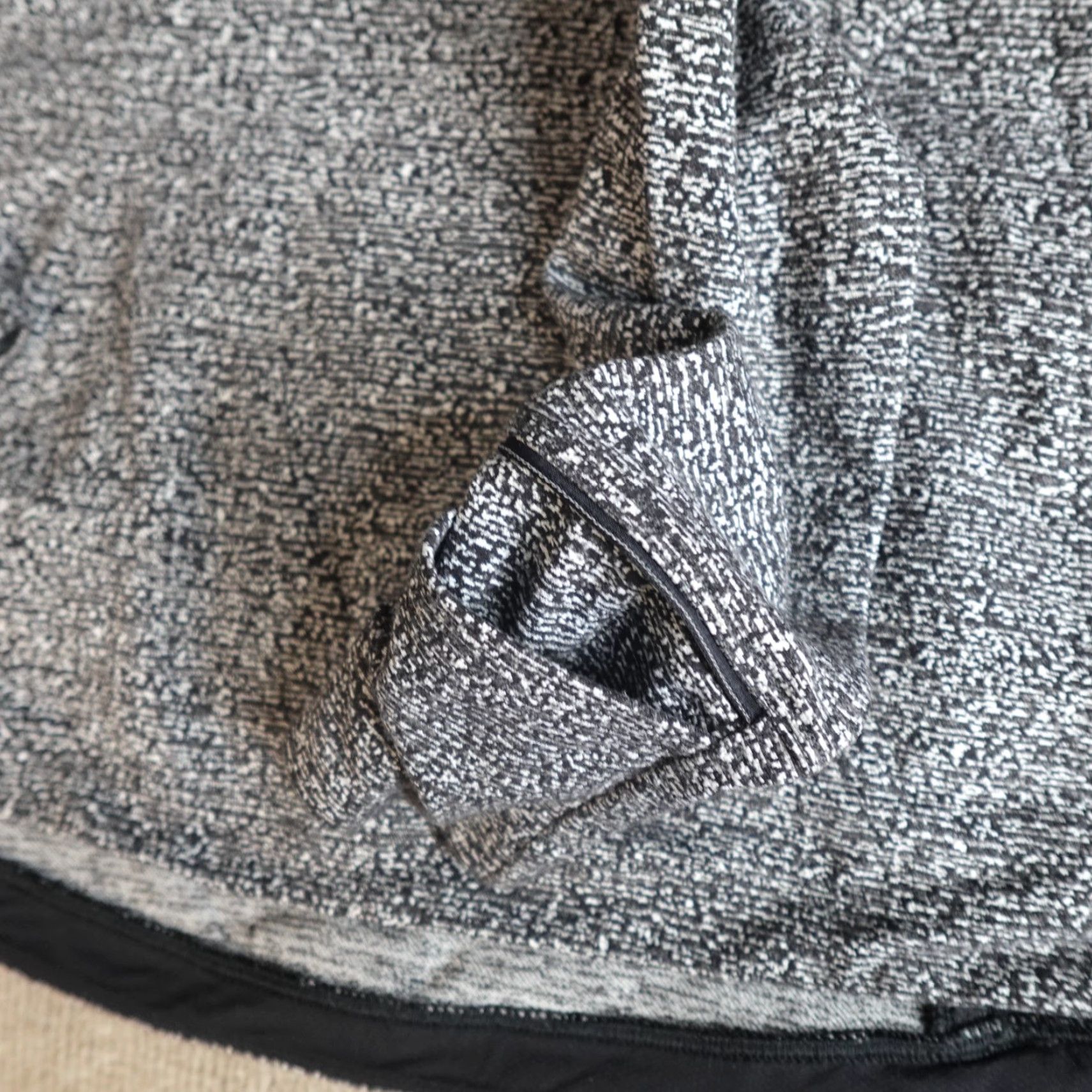 Lululemon Lululemon Womens Sweatshirt Large Gray Long Sleeve LW3BCOST Runderful Jacquard Size L / US 10 / IT 46 - 2 Thumbnail